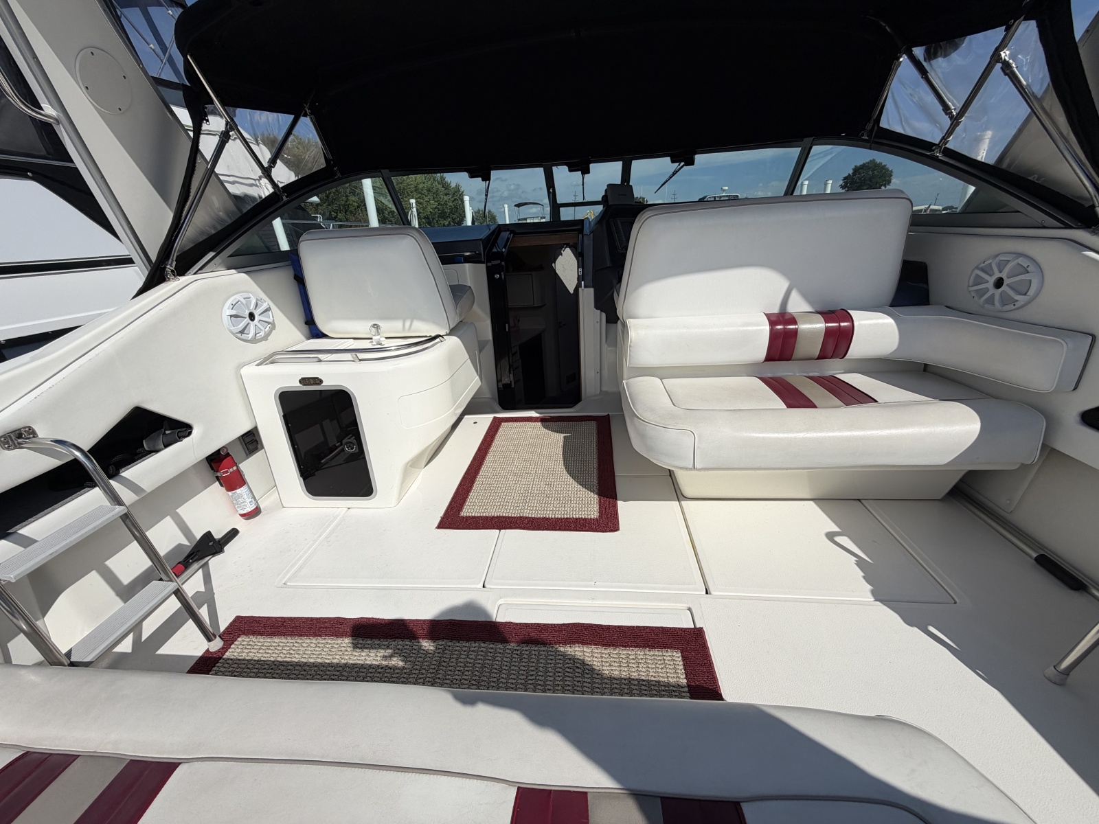 1993 Sea Ray 370 Express Cruiser