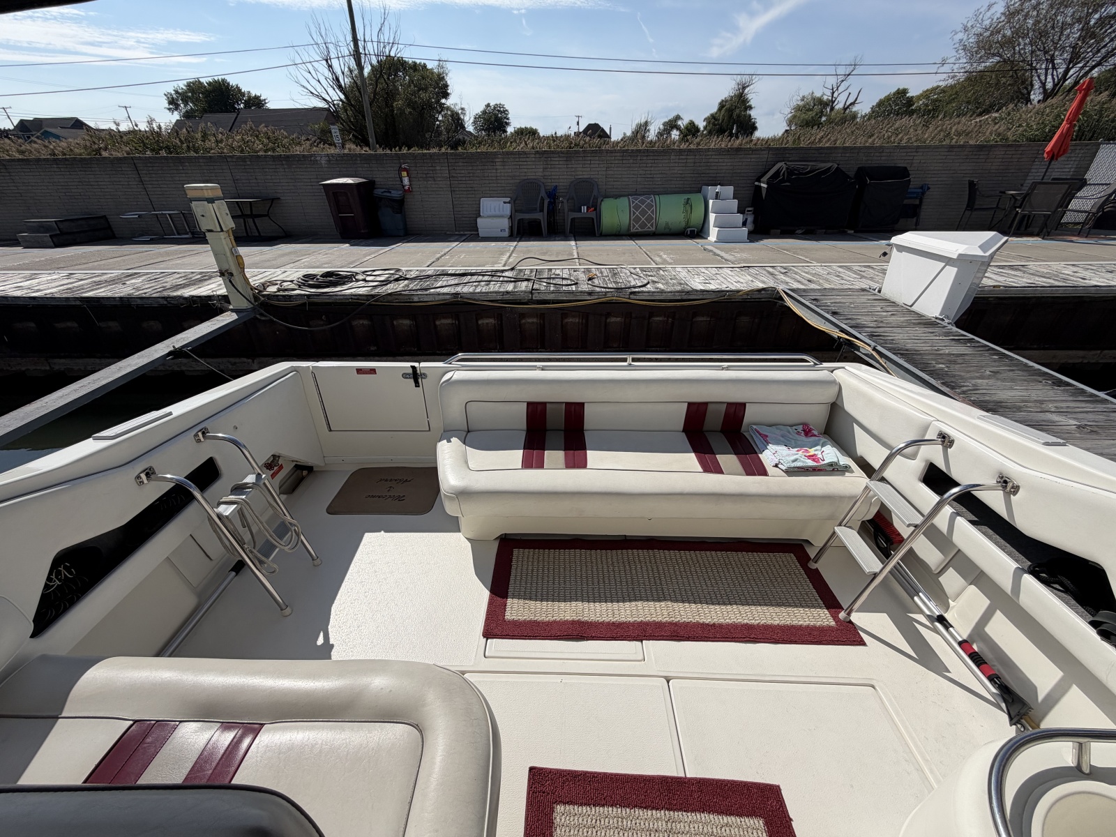 1993 Sea Ray 370 Express Cruiser