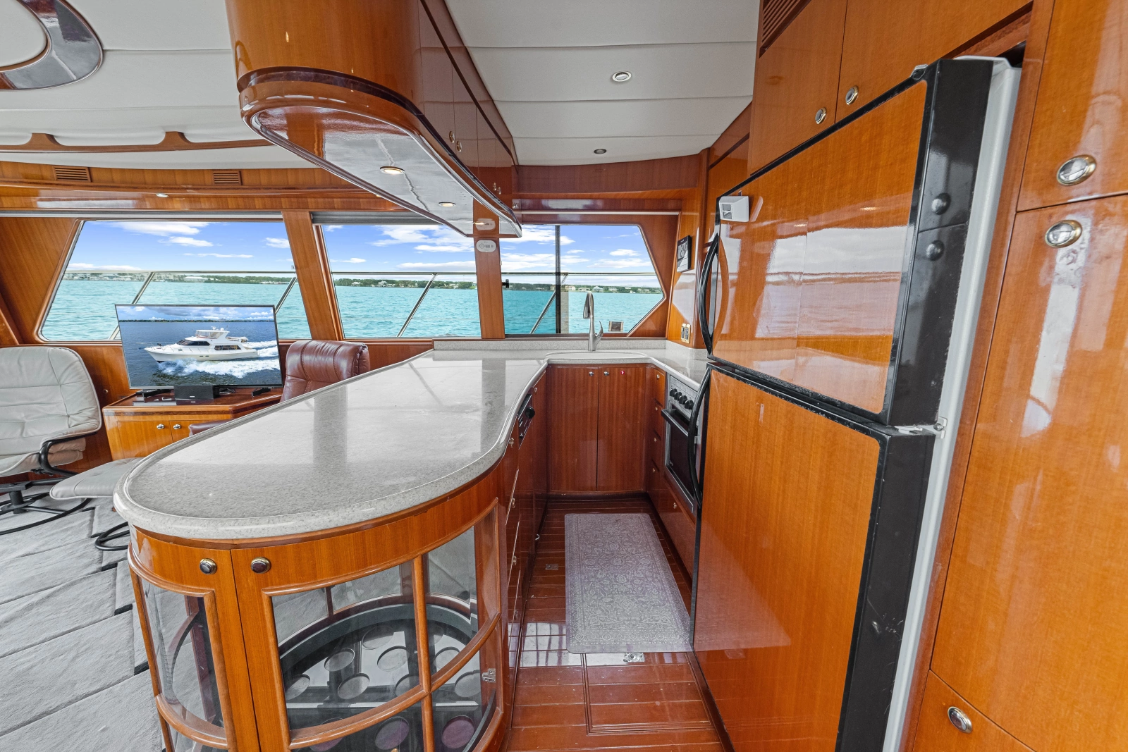 2005 Hampton 558 Pilothouse