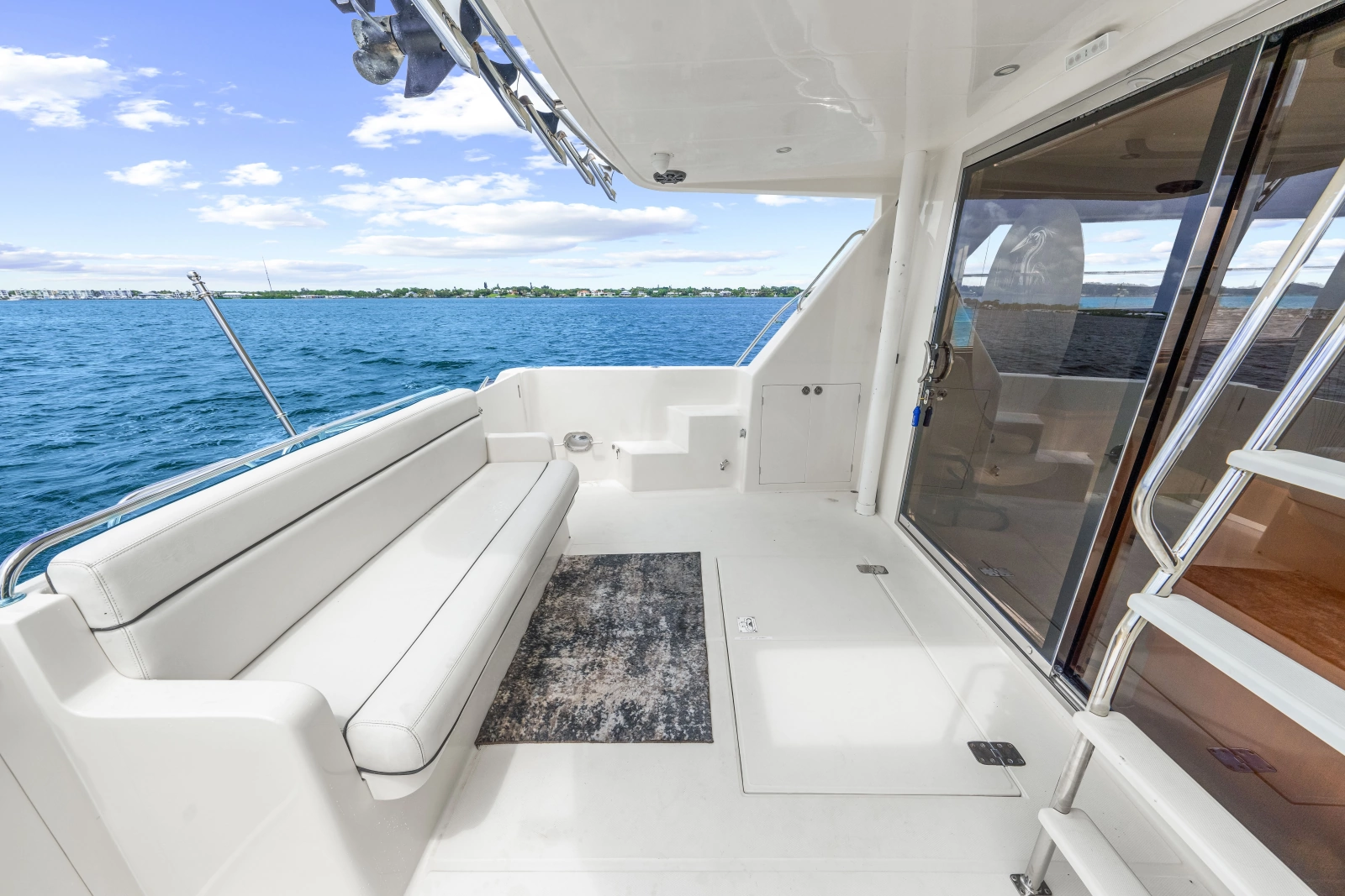 2005 Hampton 558 Pilothouse
