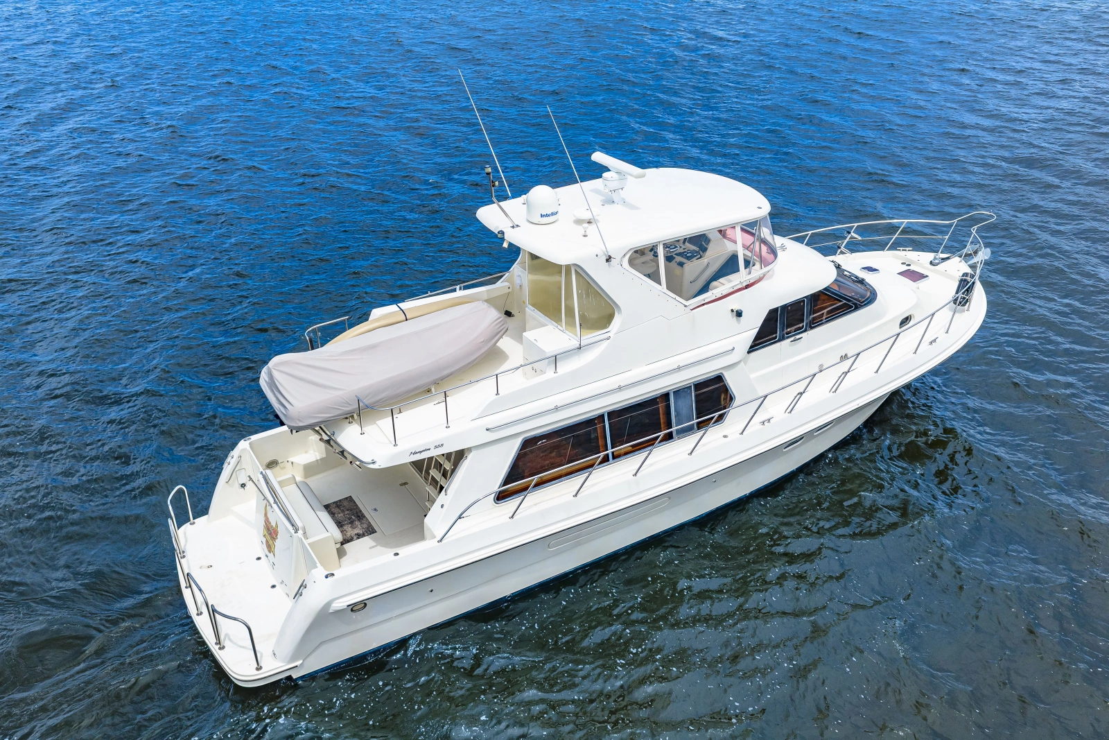 2005 Hampton 558 Pilothouse