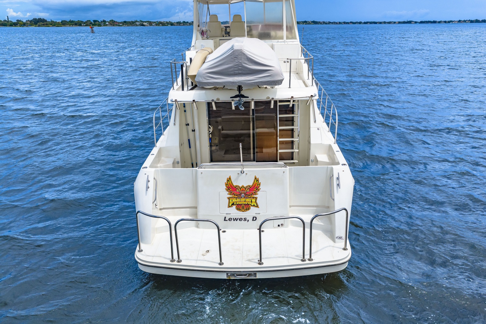 2005 Hampton 558 Pilothouse