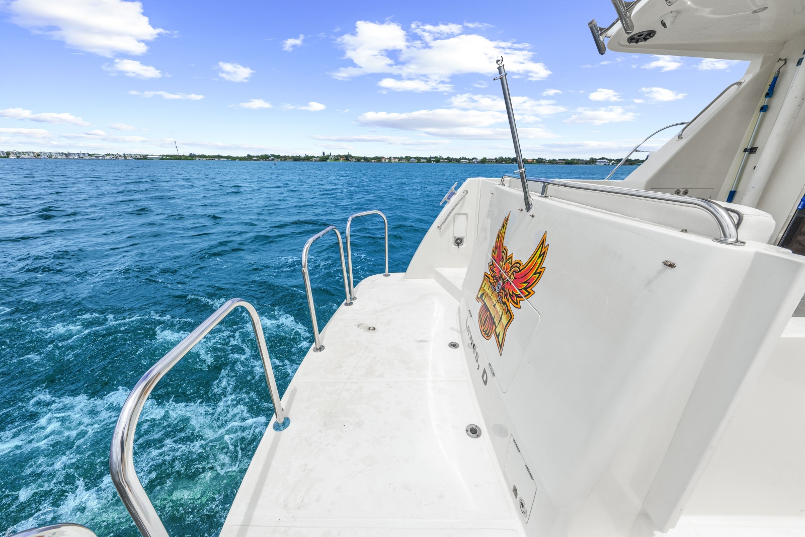 2005 Hampton 558 Pilothouse