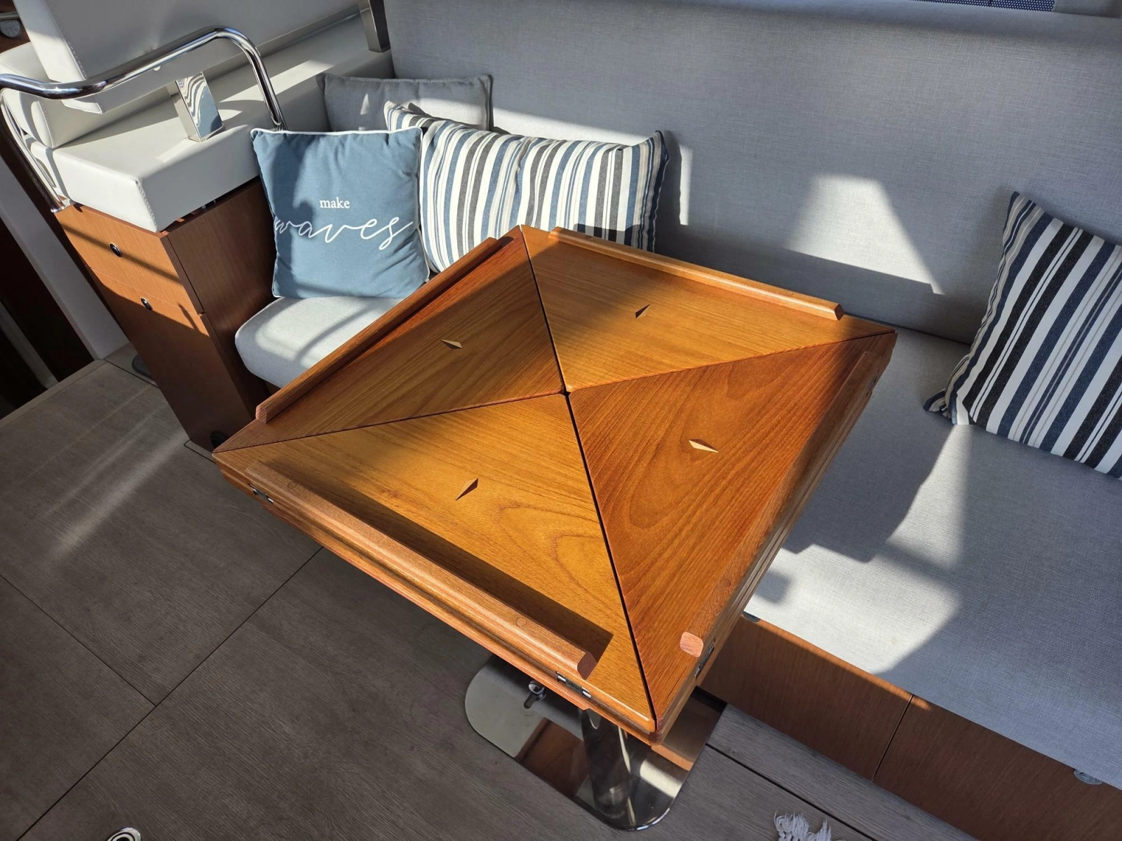 Custom salon table - folded