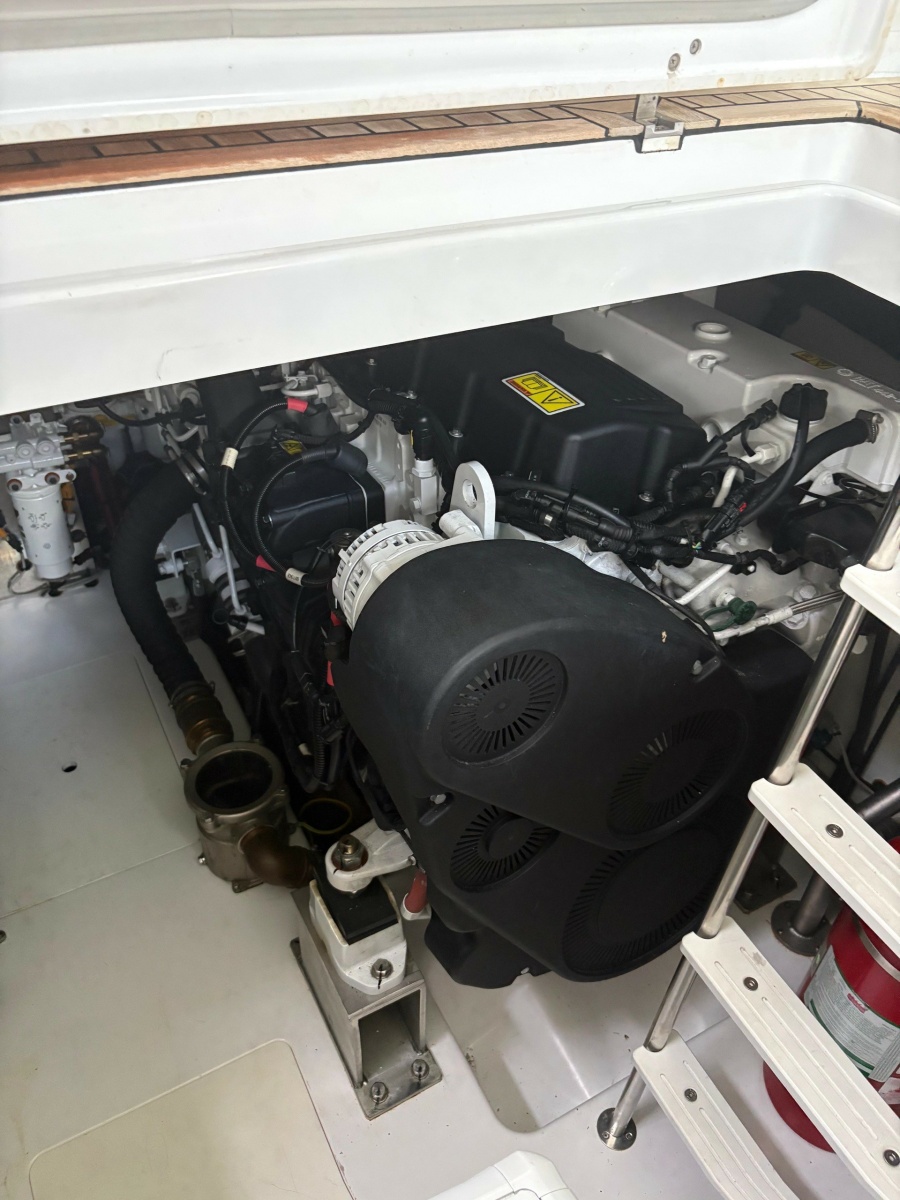 2025 Azimut FLY 50