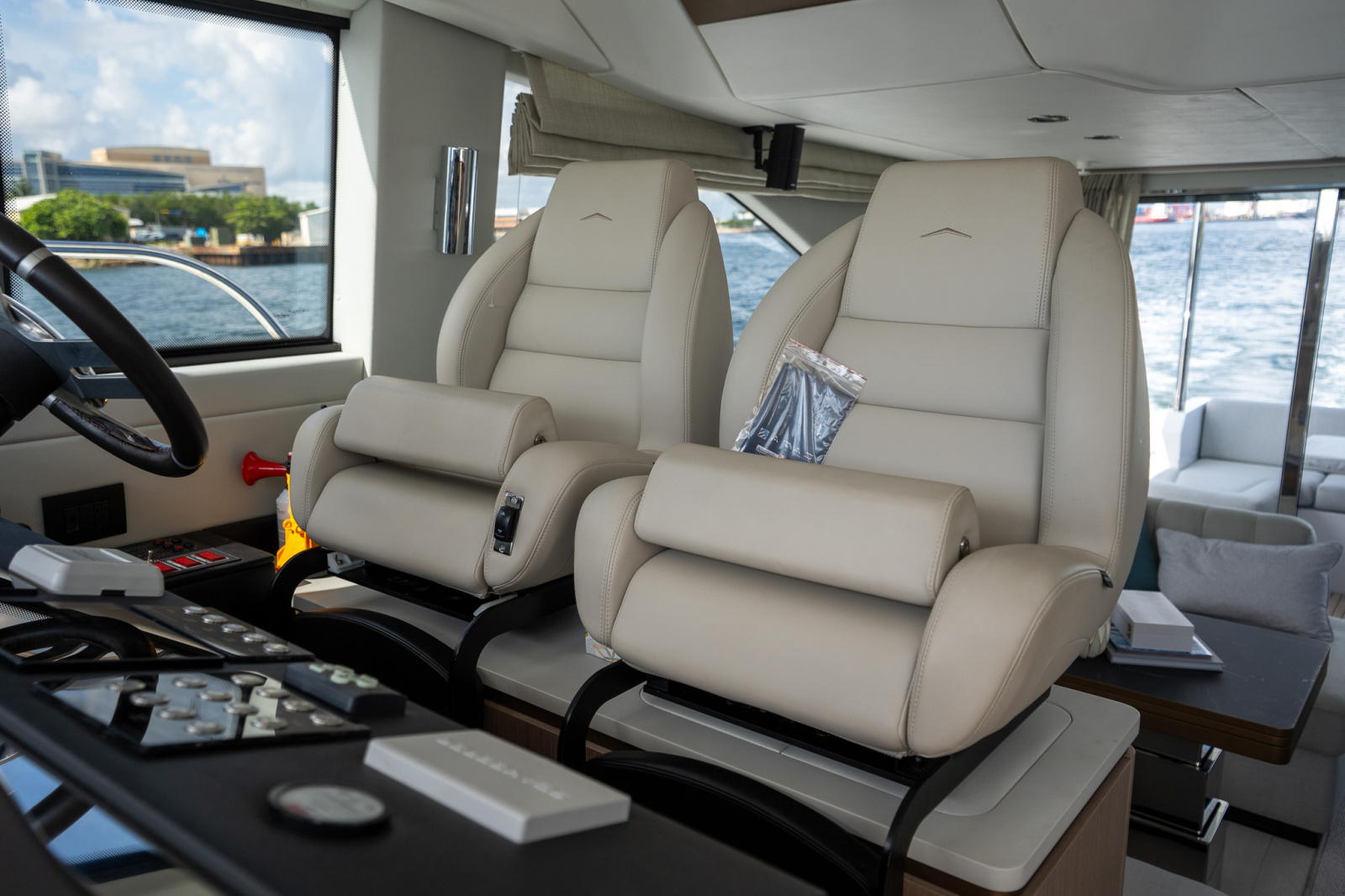 2025 Azimut FLY 50