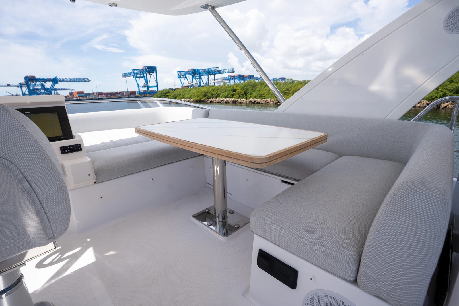 2025 Azimut FLY 50