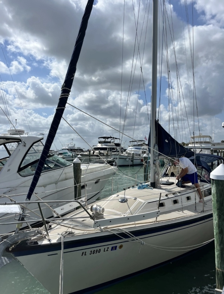 Windchime 34ft O Day Yacht For Sale