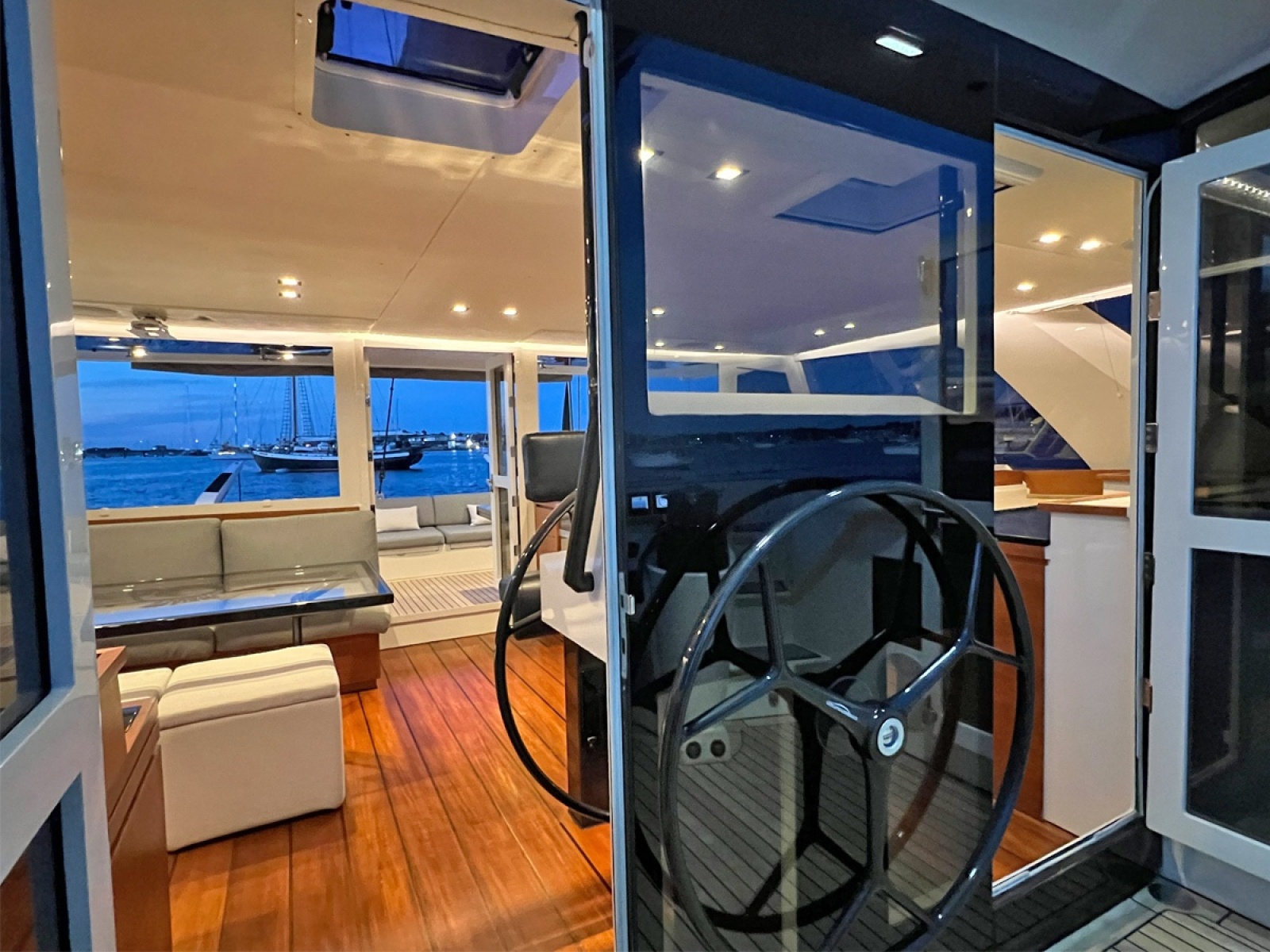 Fwd Wheel Looking Aft