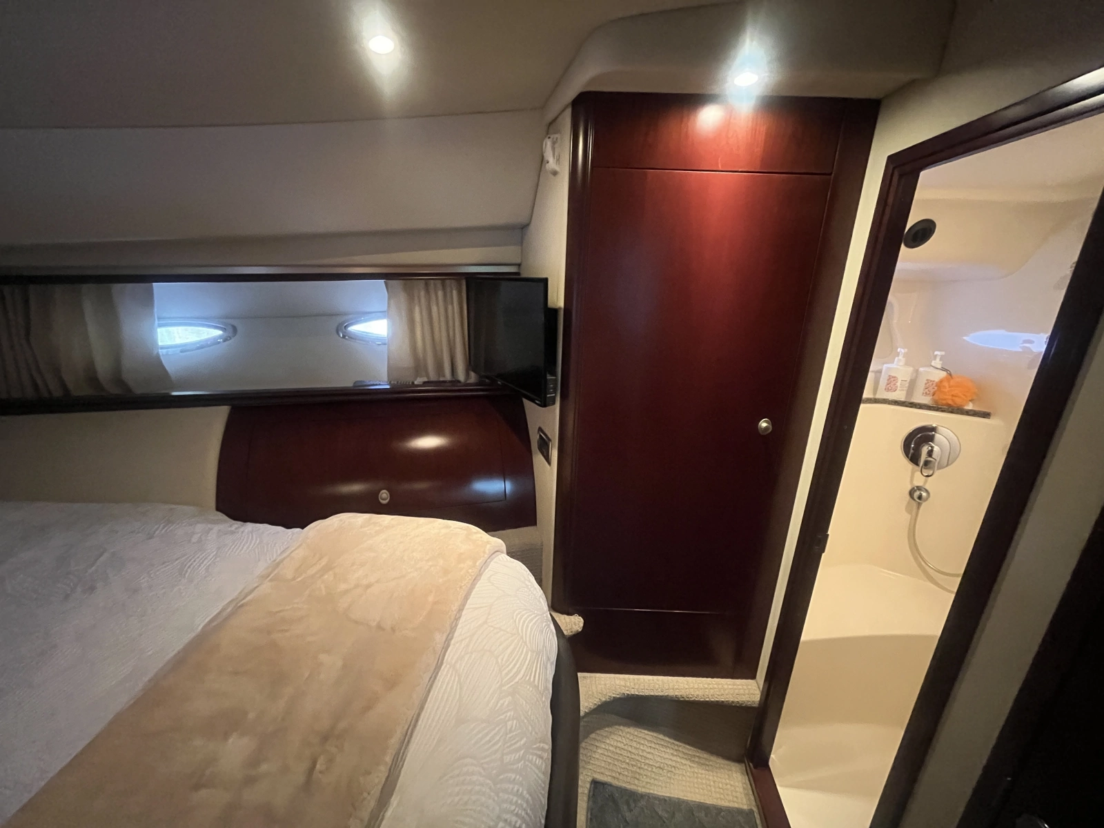 2006 Sea Ray 58 Sedan Bridge