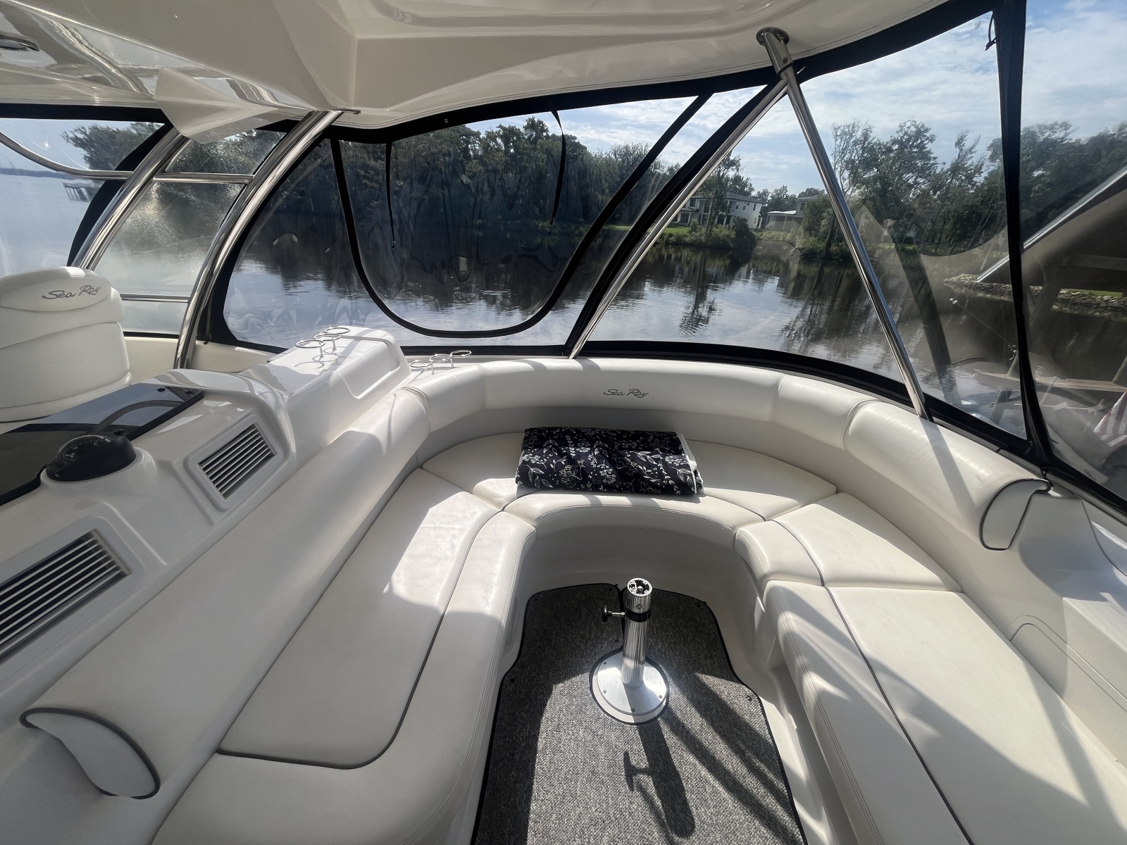 2006 Sea Ray 58 Sedan Bridge