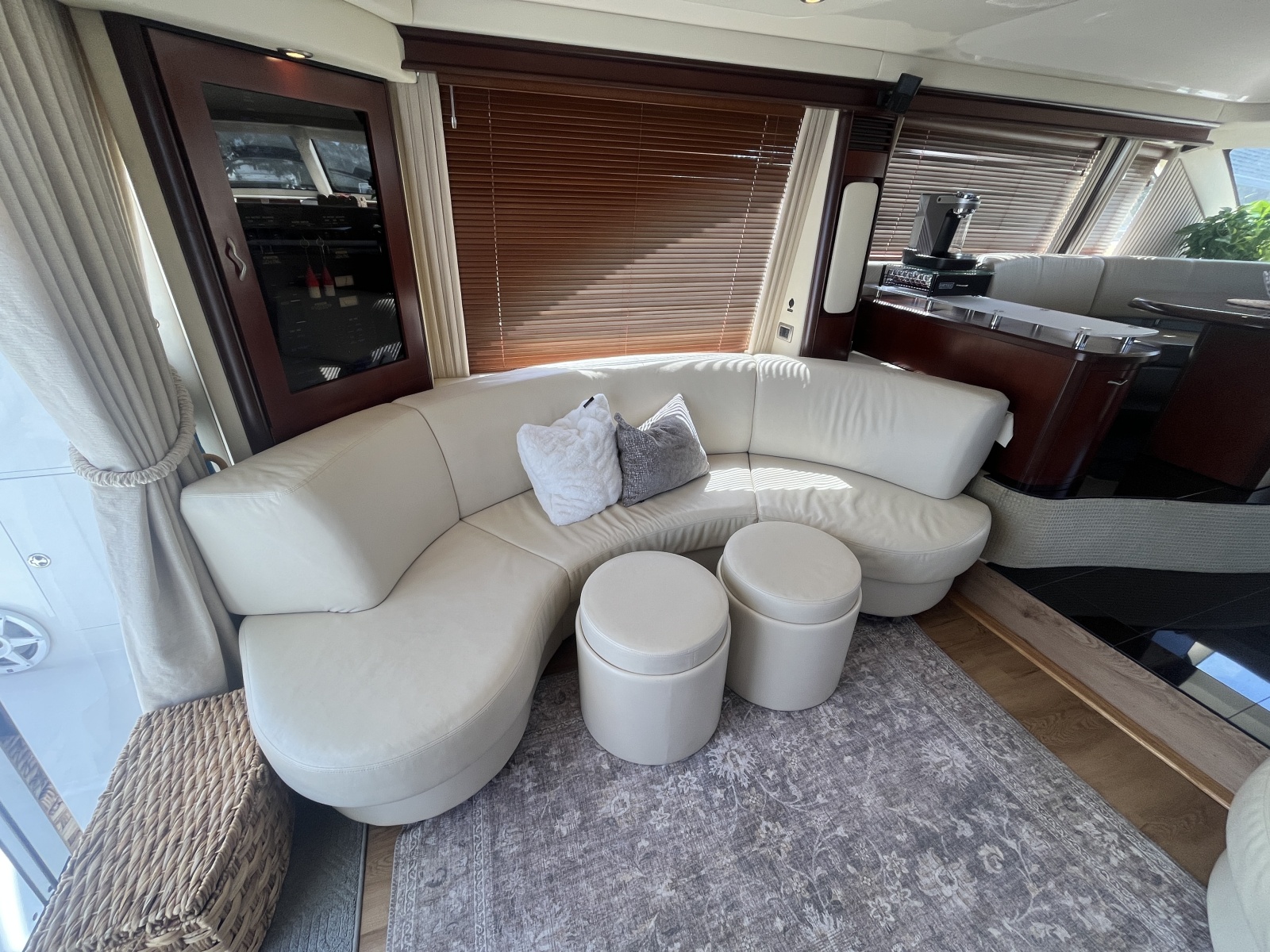 2006 Sea Ray 58 Sedan Bridge