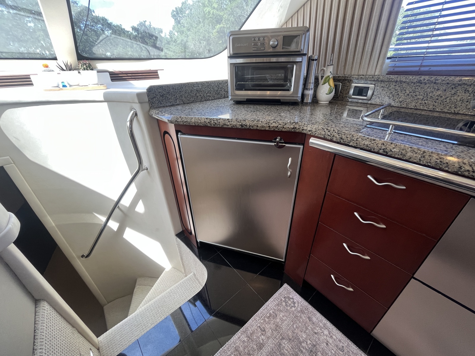 2006 Sea Ray 58 Sedan Bridge