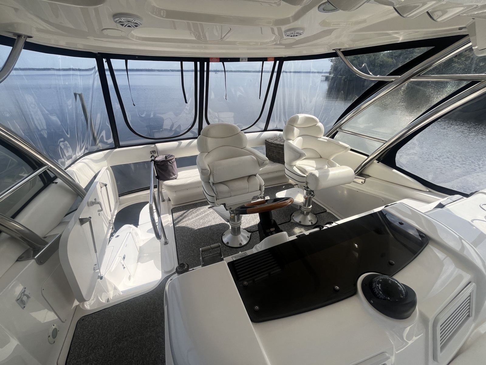 2006 Sea Ray 58 Sedan Bridge