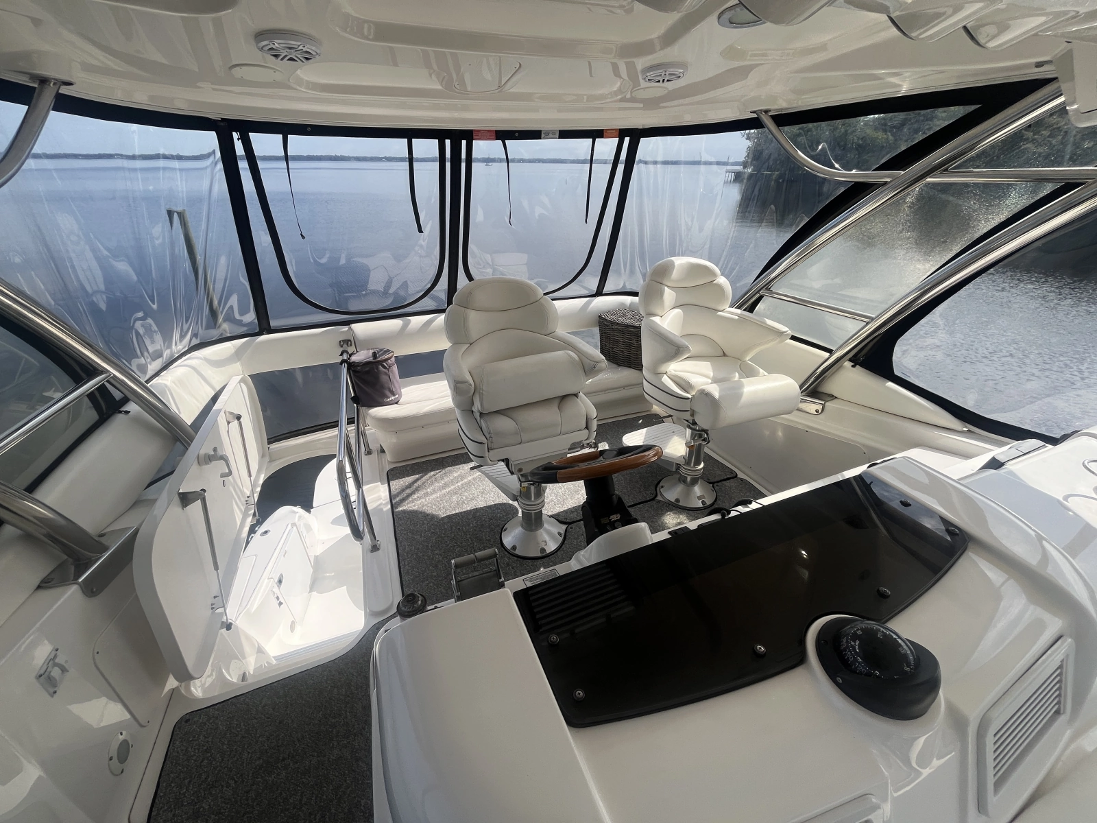 2006 Sea Ray 58 Sedan Bridge