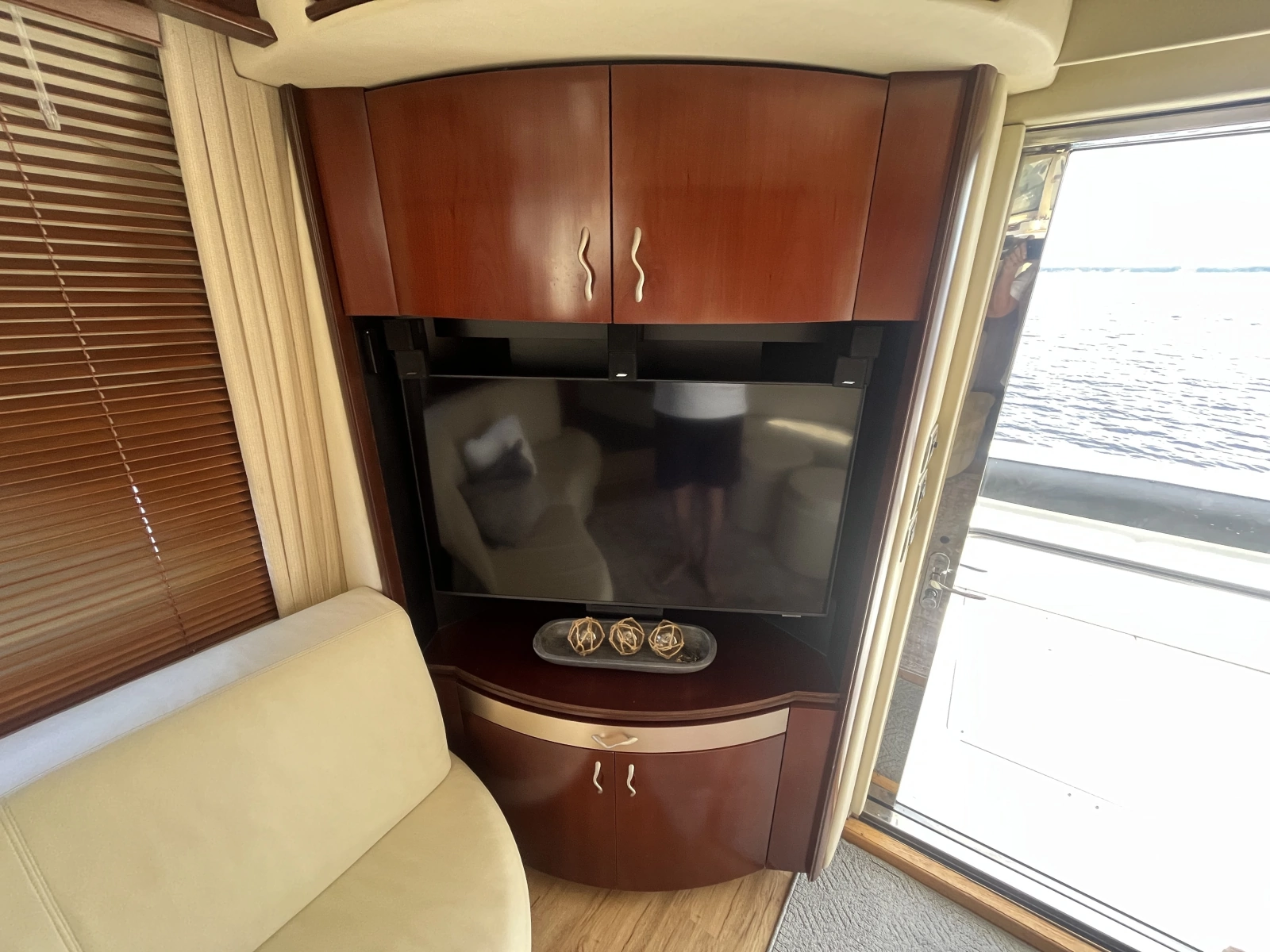 2006 Sea Ray 58 Sedan Bridge