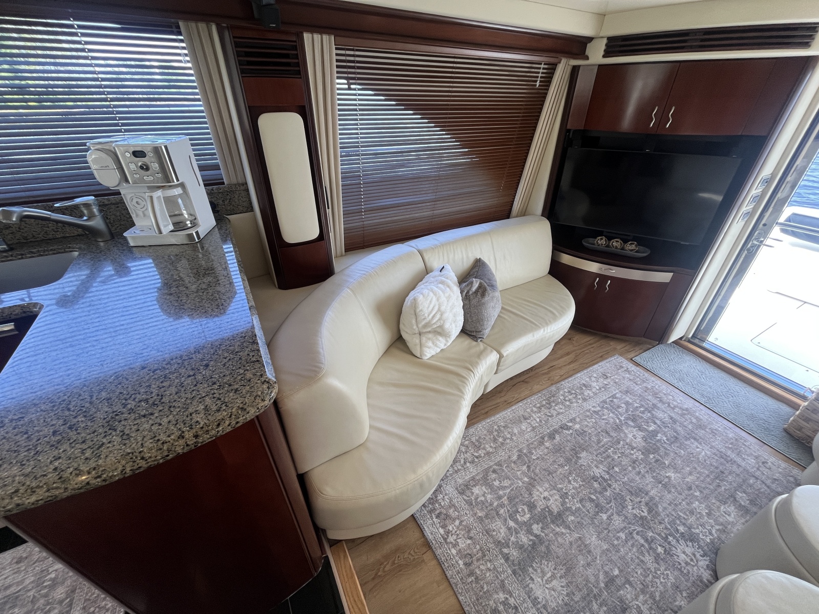 2006 Sea Ray 58 Sedan Bridge