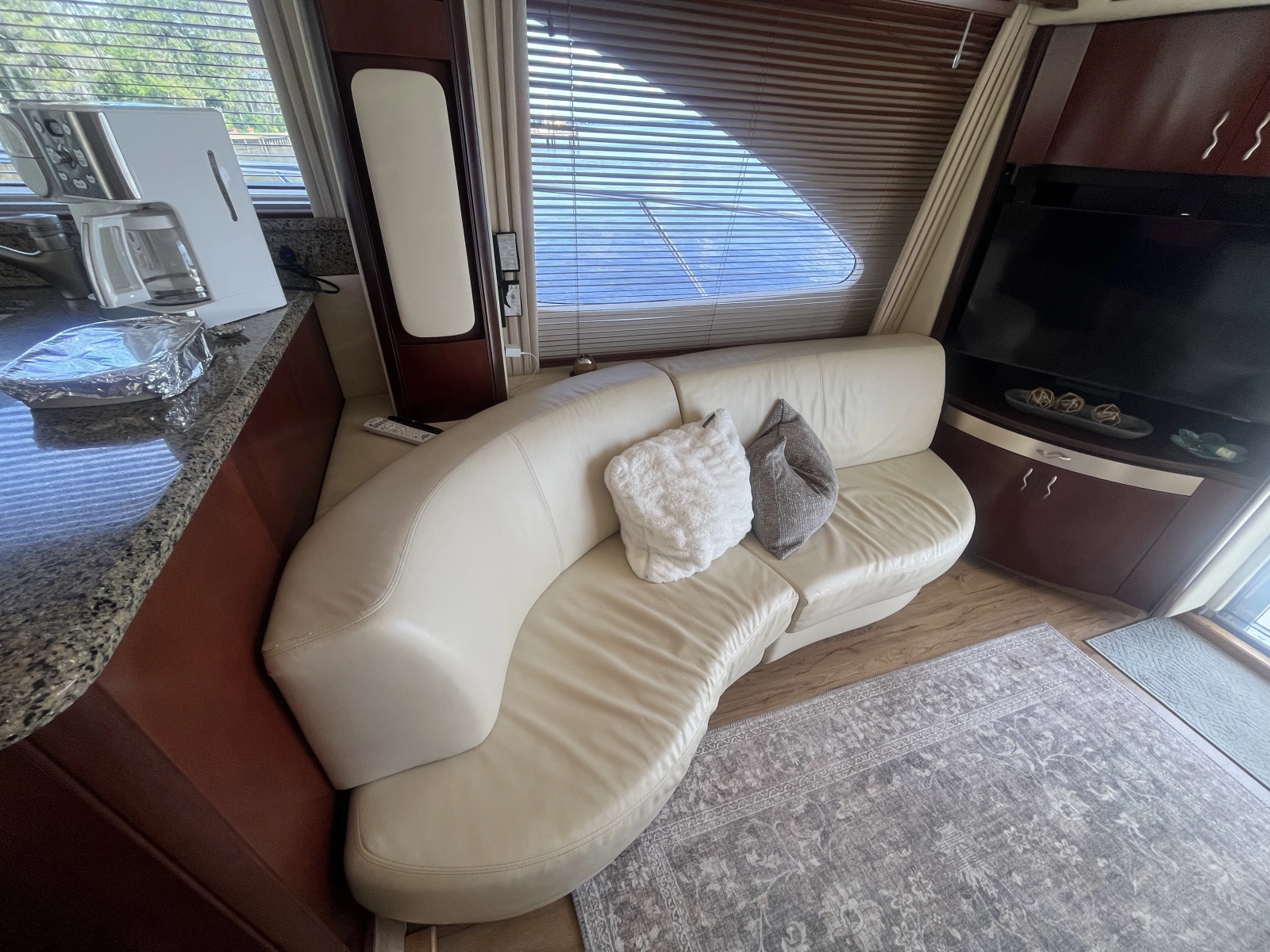 2006 Sea Ray 58 Sedan Bridge