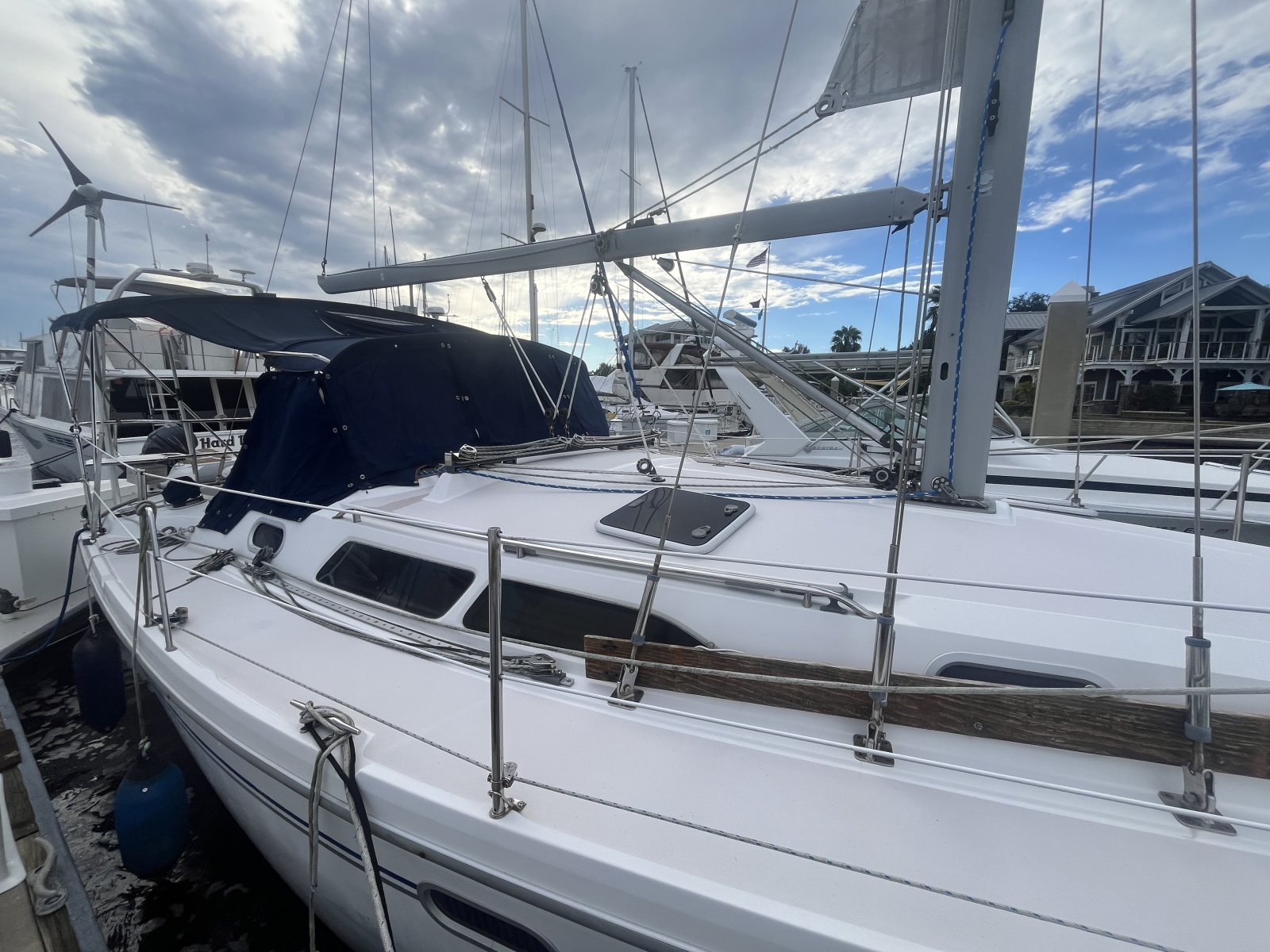 2003 Catalina 