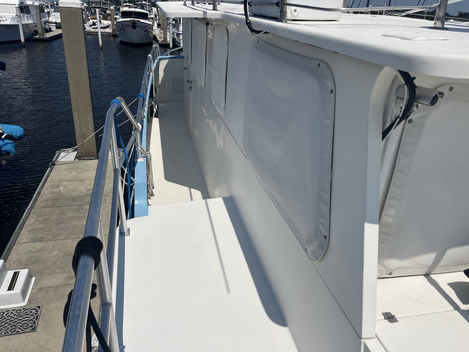 2001 Great Harbour GH47
