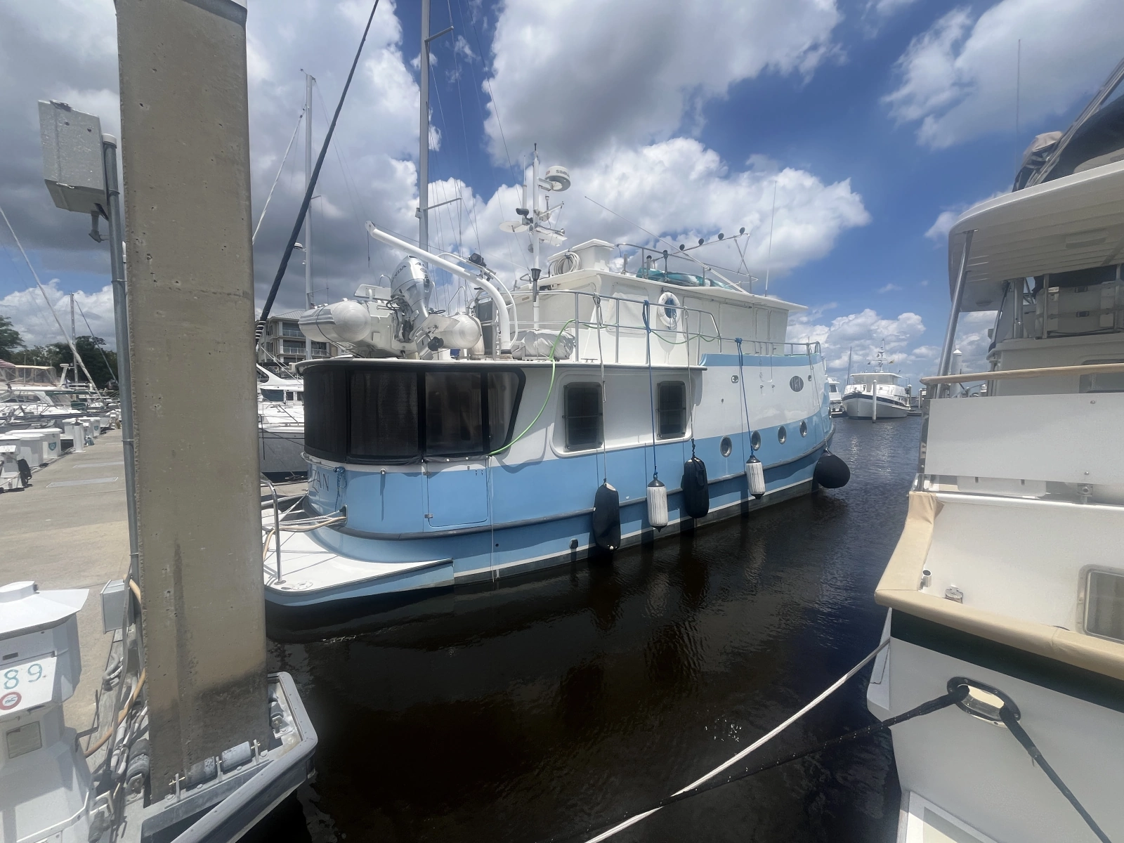 2001 Great Harbour GH47