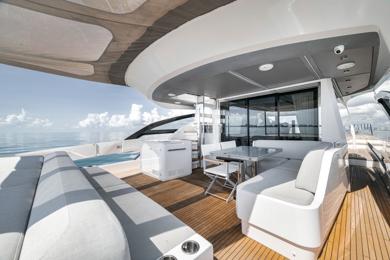 2024 Azimut S8