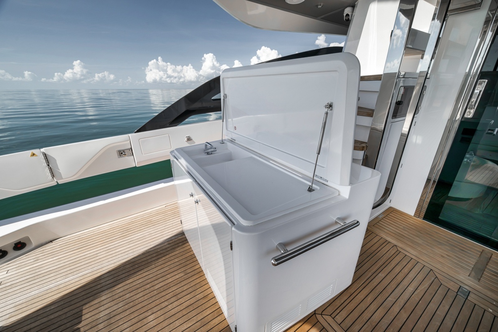 2024 Azimut S8