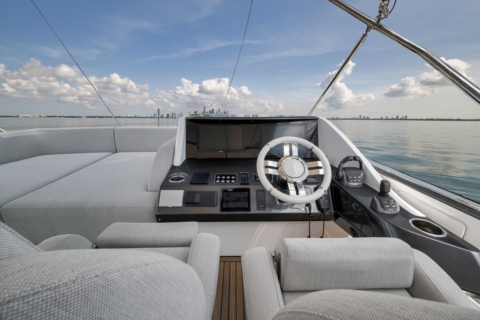 2024 Azimut S8