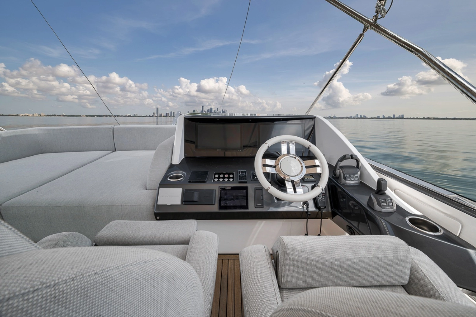 2024 Azimut S8