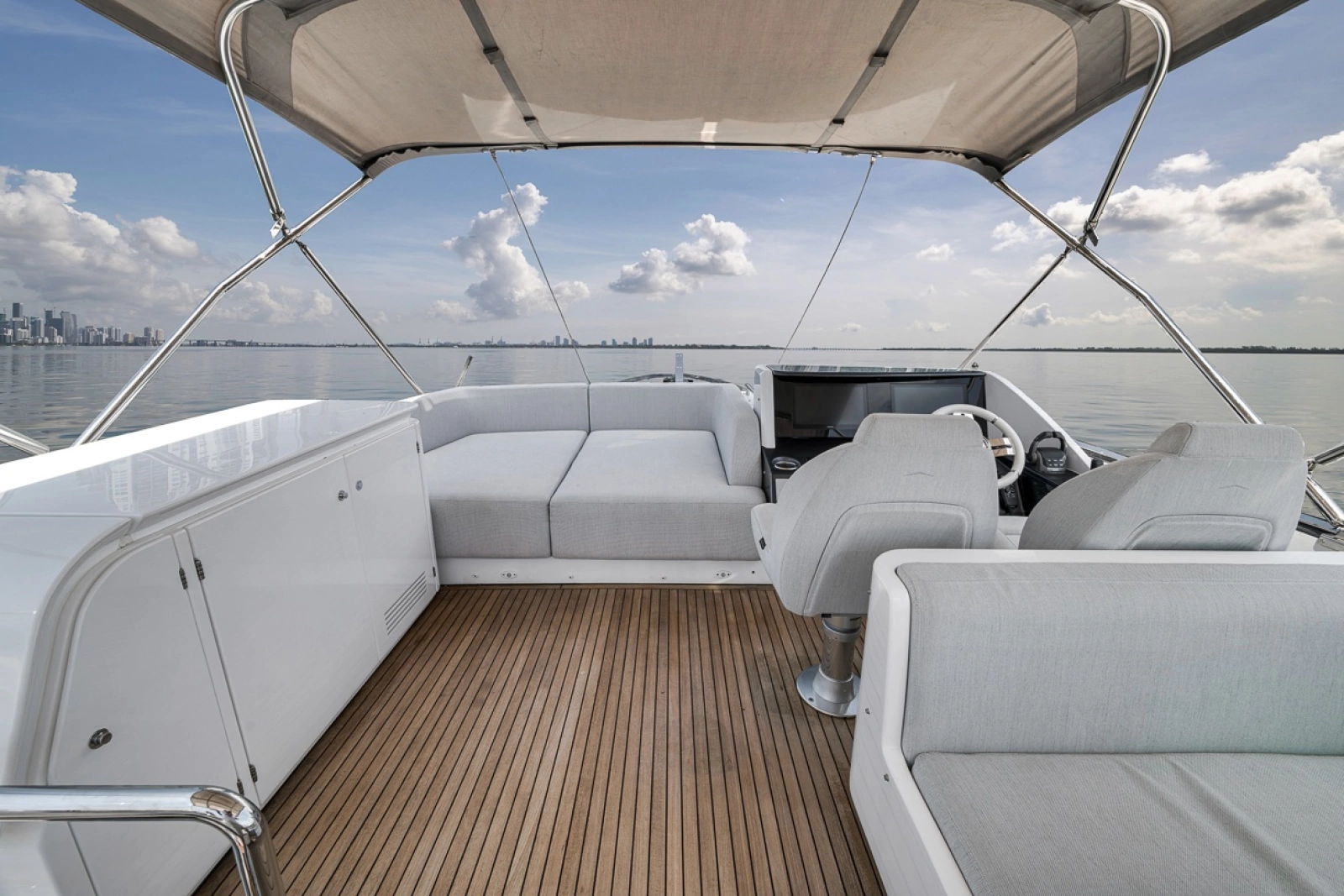 2024 Azimut S8