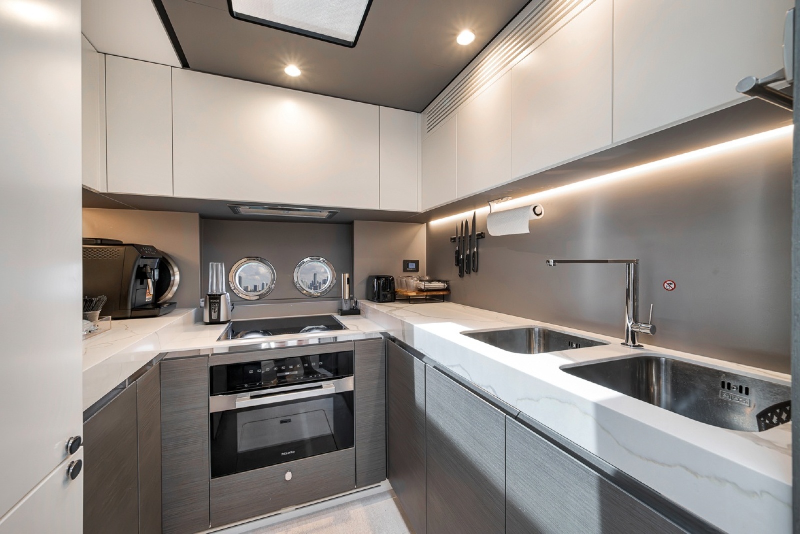 2024 Azimut S8