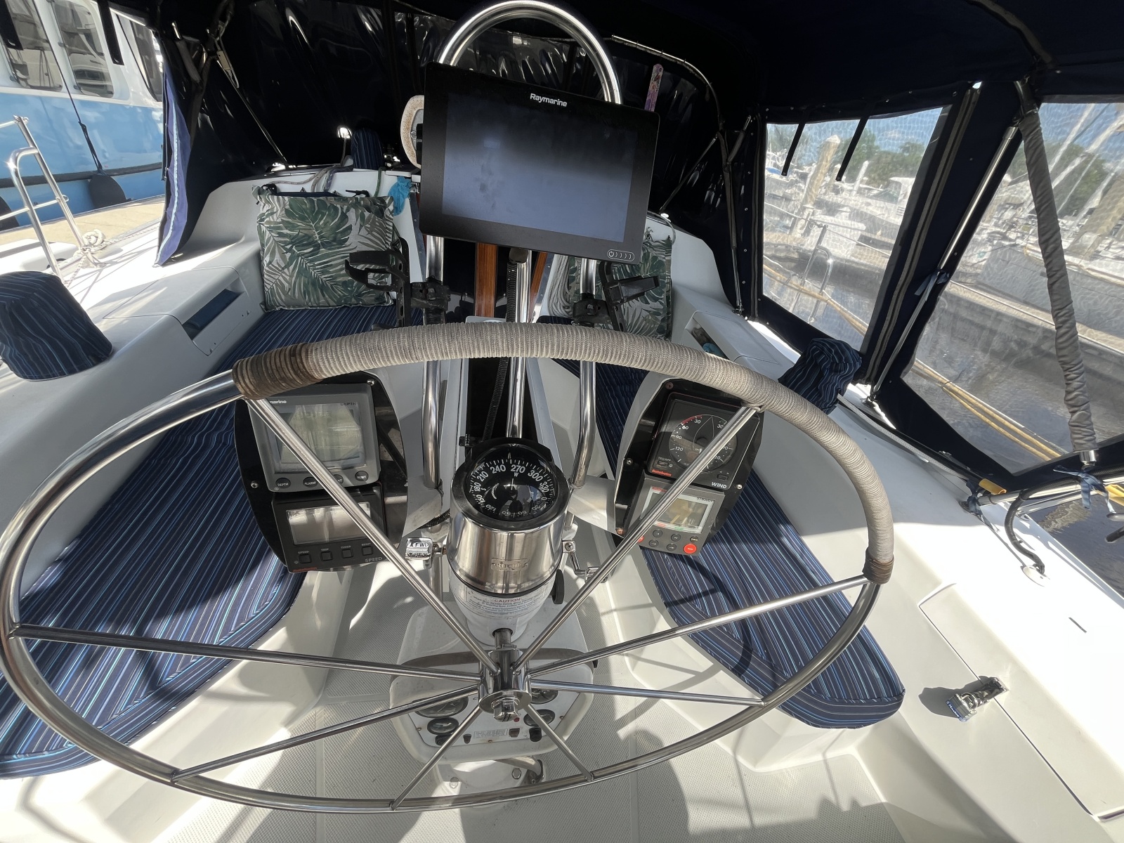 1999 Catalina 42 MKII