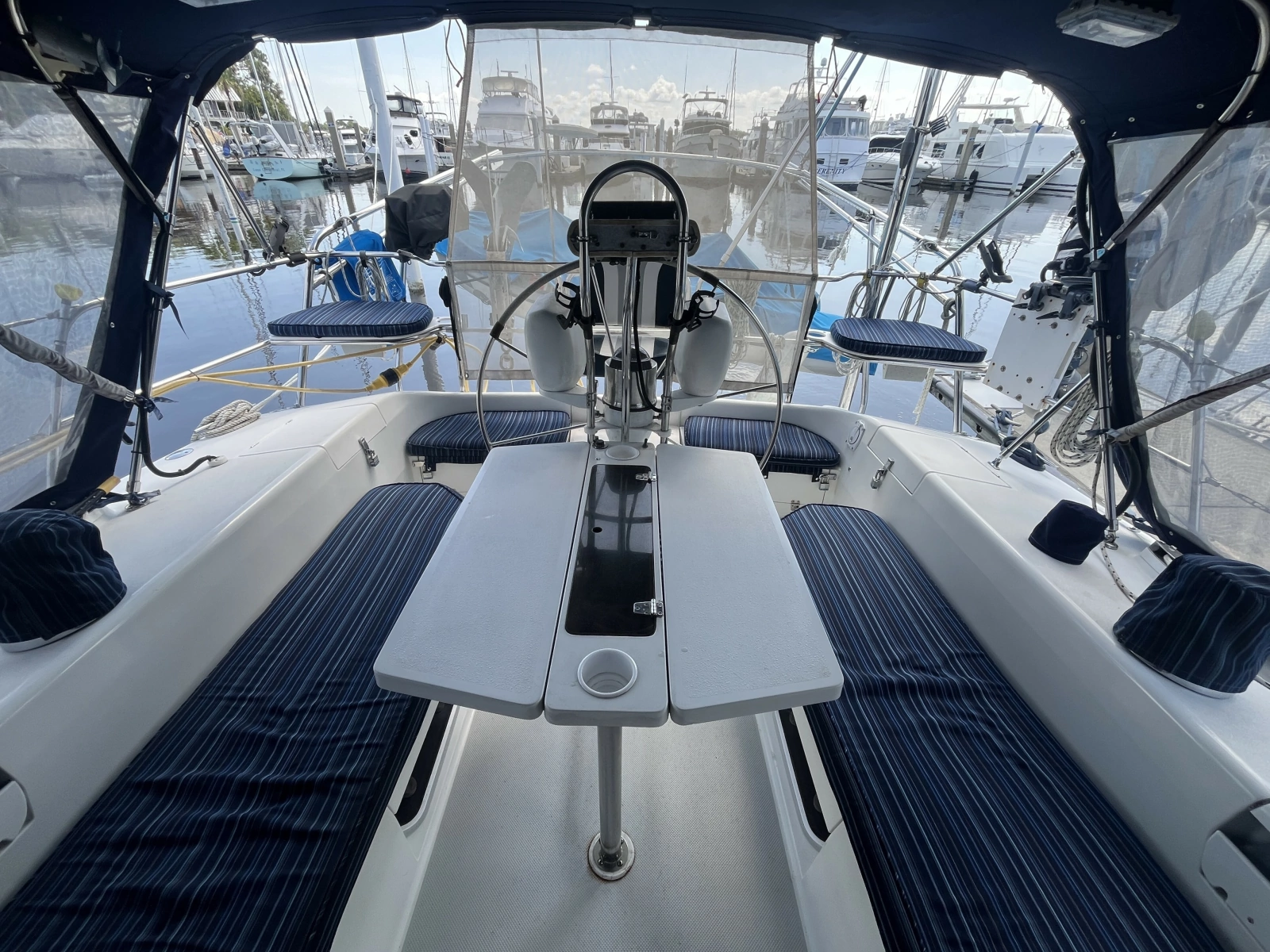 1999 Catalina 42 MKII