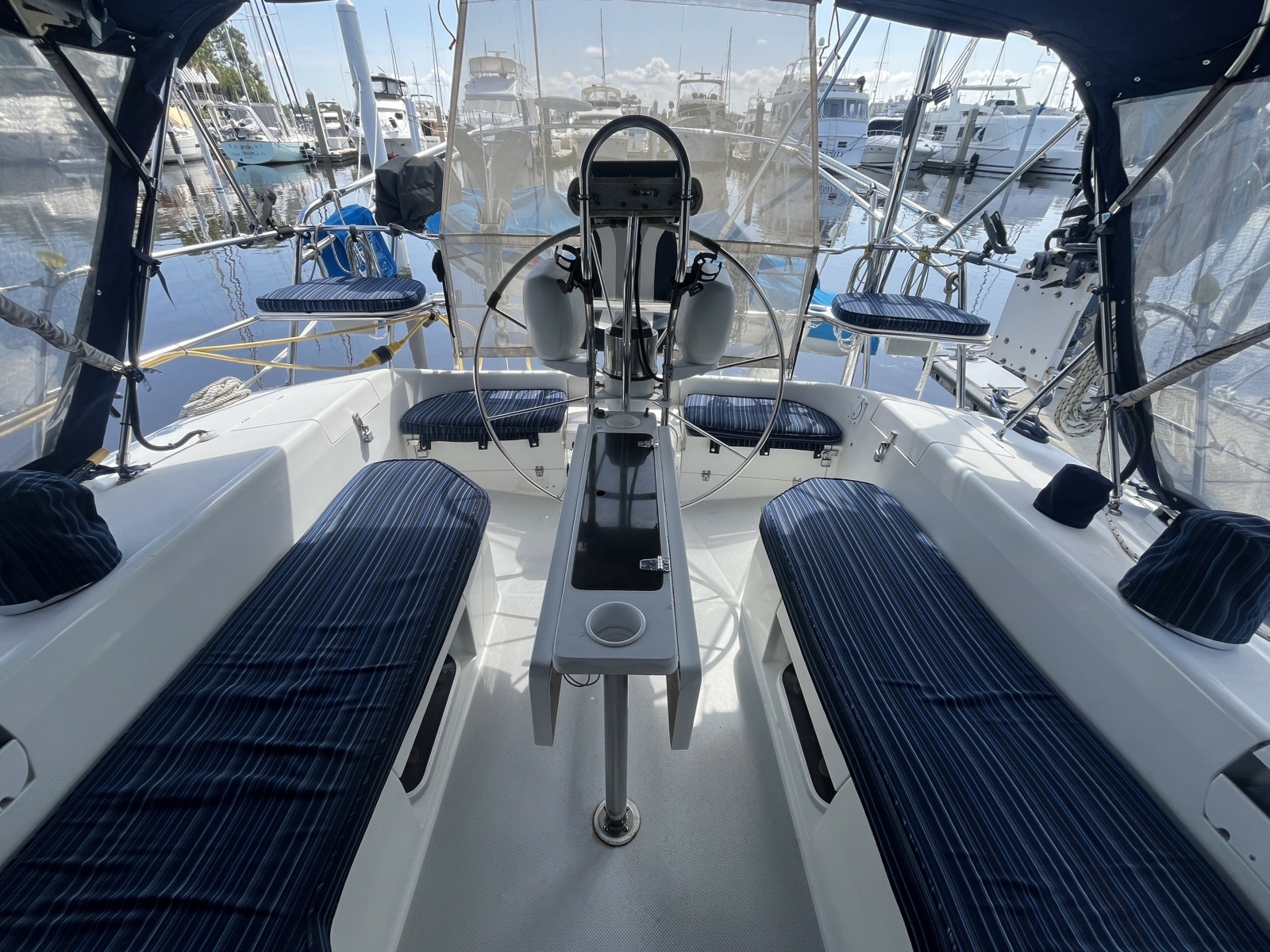 1999 Catalina 42 MKII