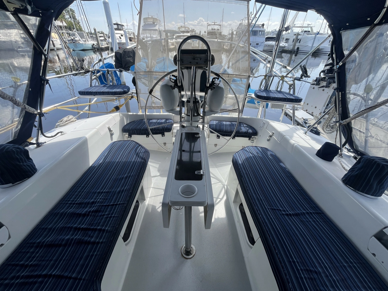 1999 Catalina 42 MKII