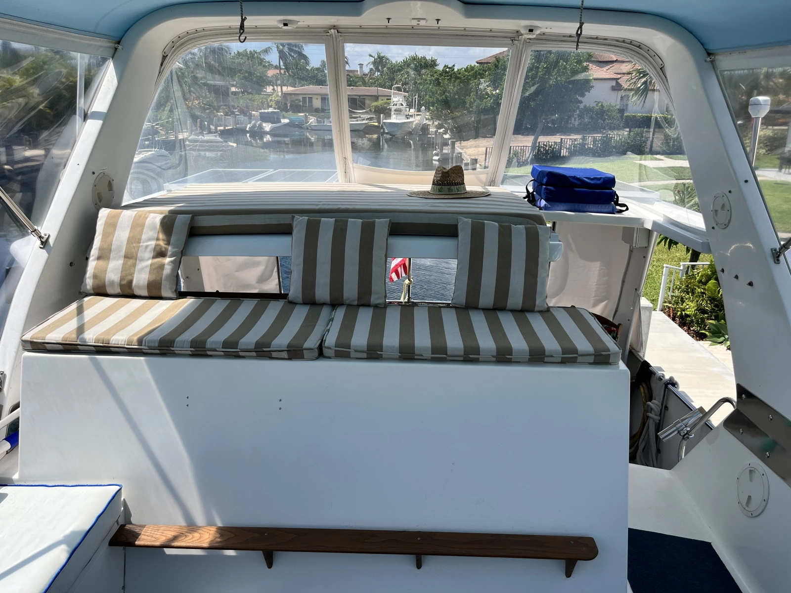 1987 Symbol 44 Sun Deck MK II