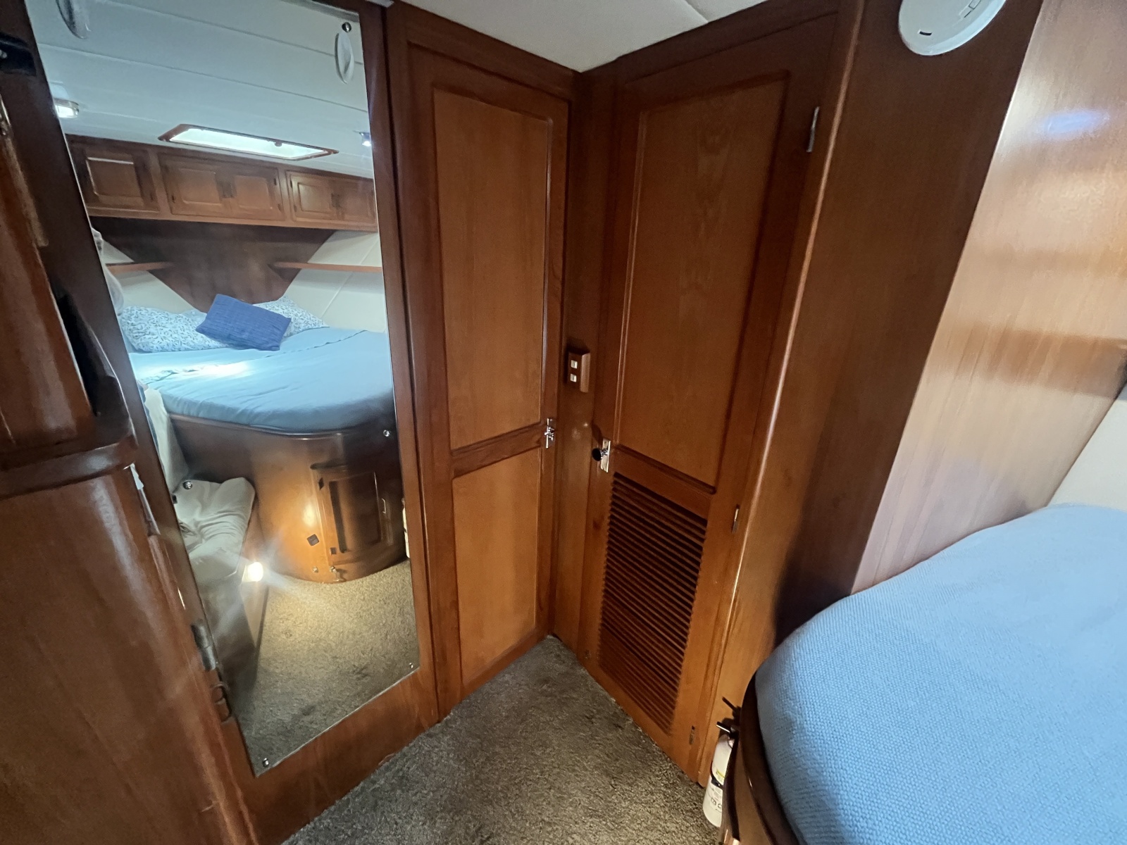 1987 Symbol 44 Sun Deck MK II