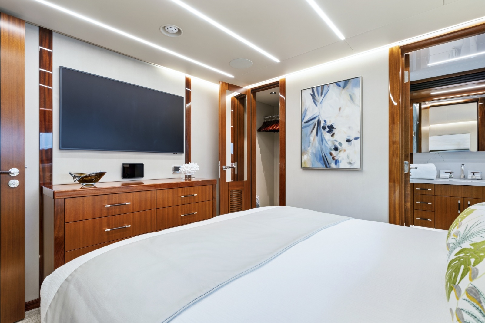 2023 Westport W125