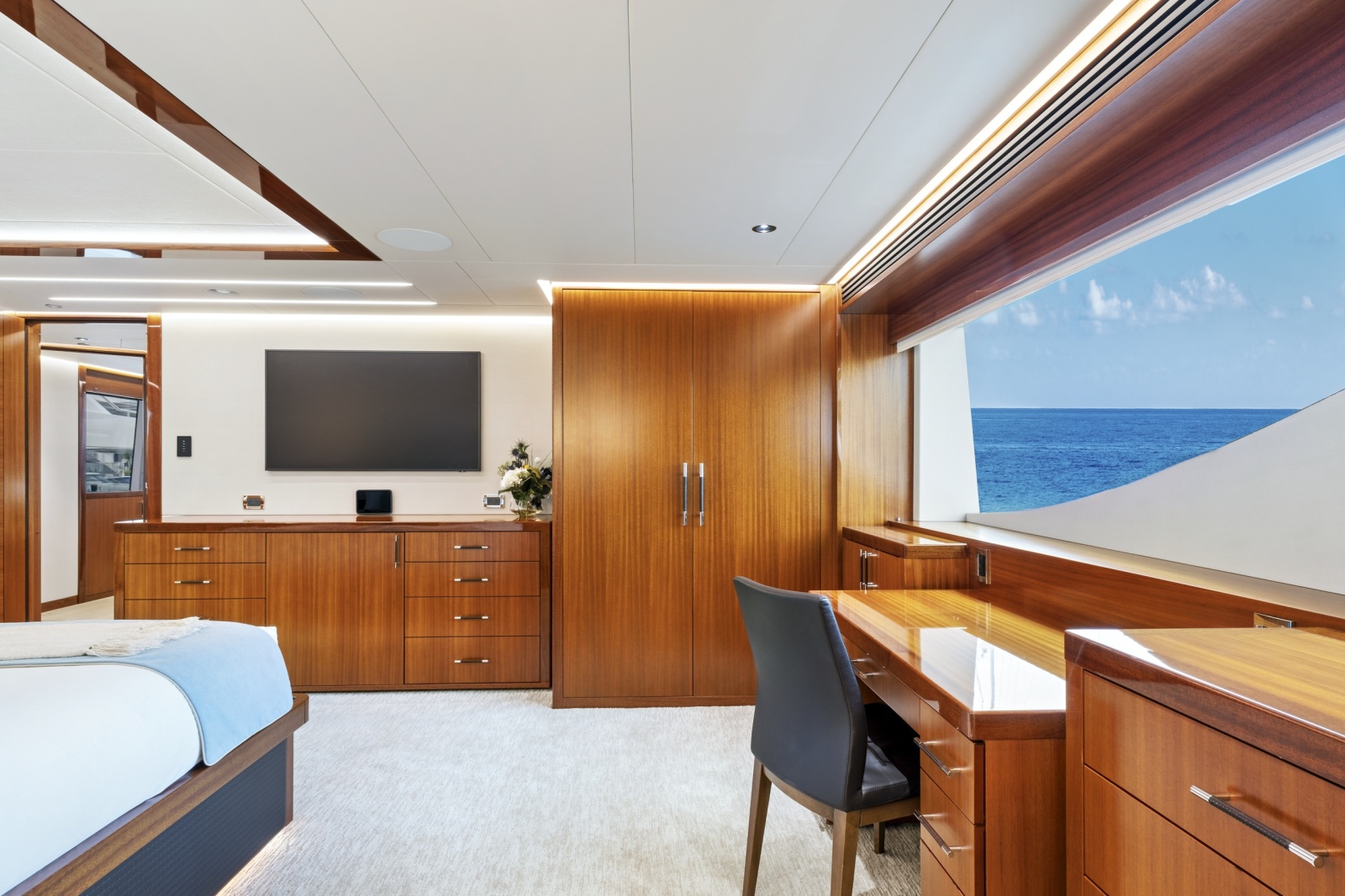 2023 Westport W125