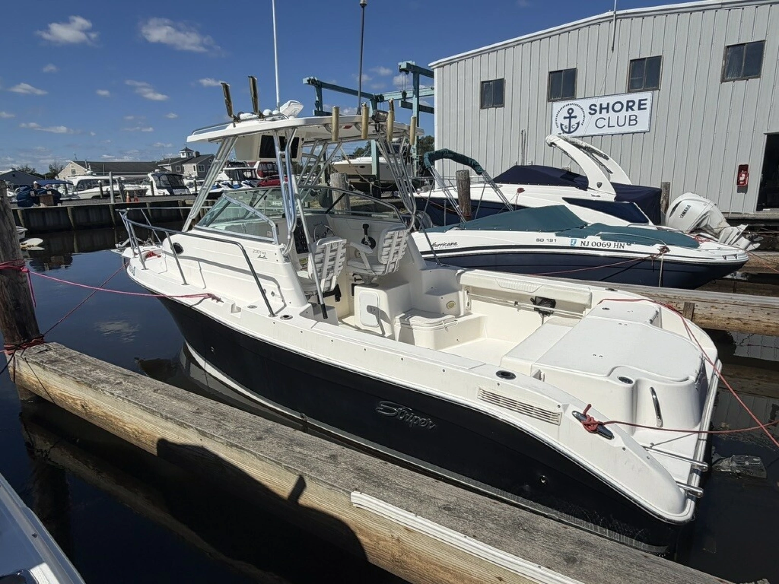 2008 Seaswirl Striper 2301 Walkaround I/O