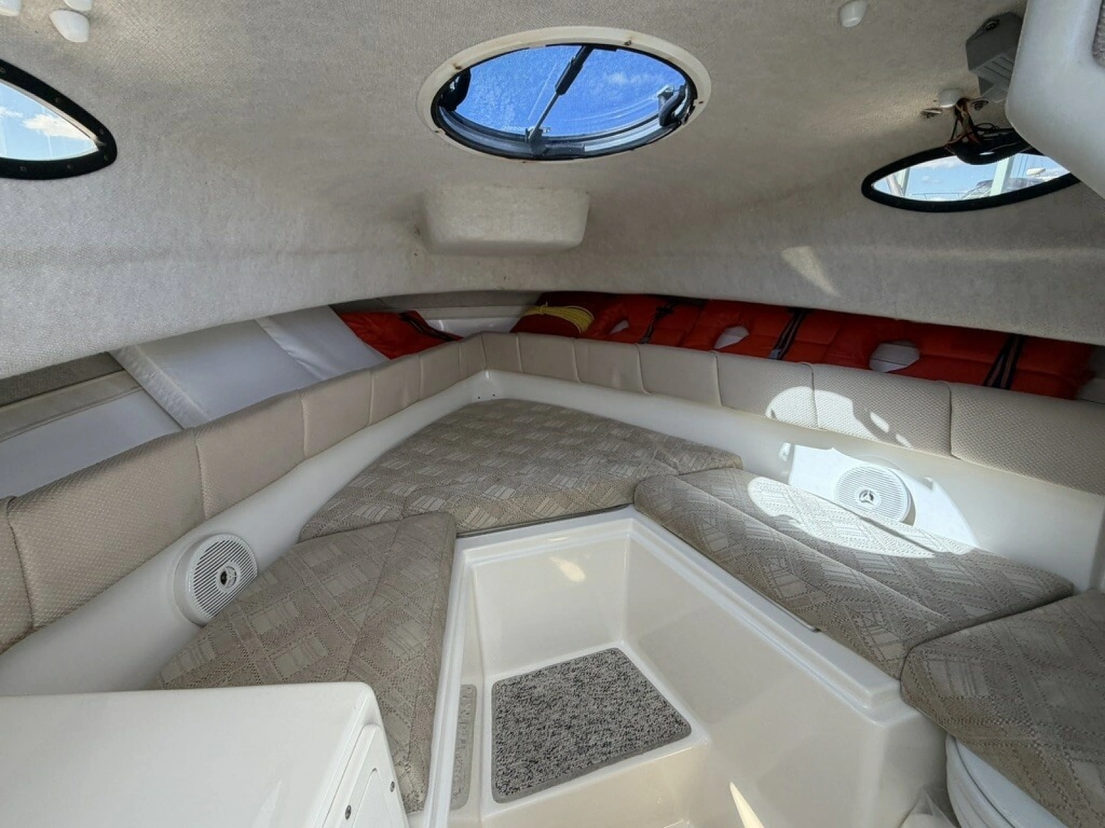 2008 Seaswirl Striper 2301 Walkaround I/O
