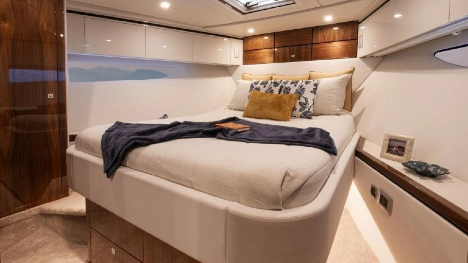 56ft Riviera Yacht For Sale