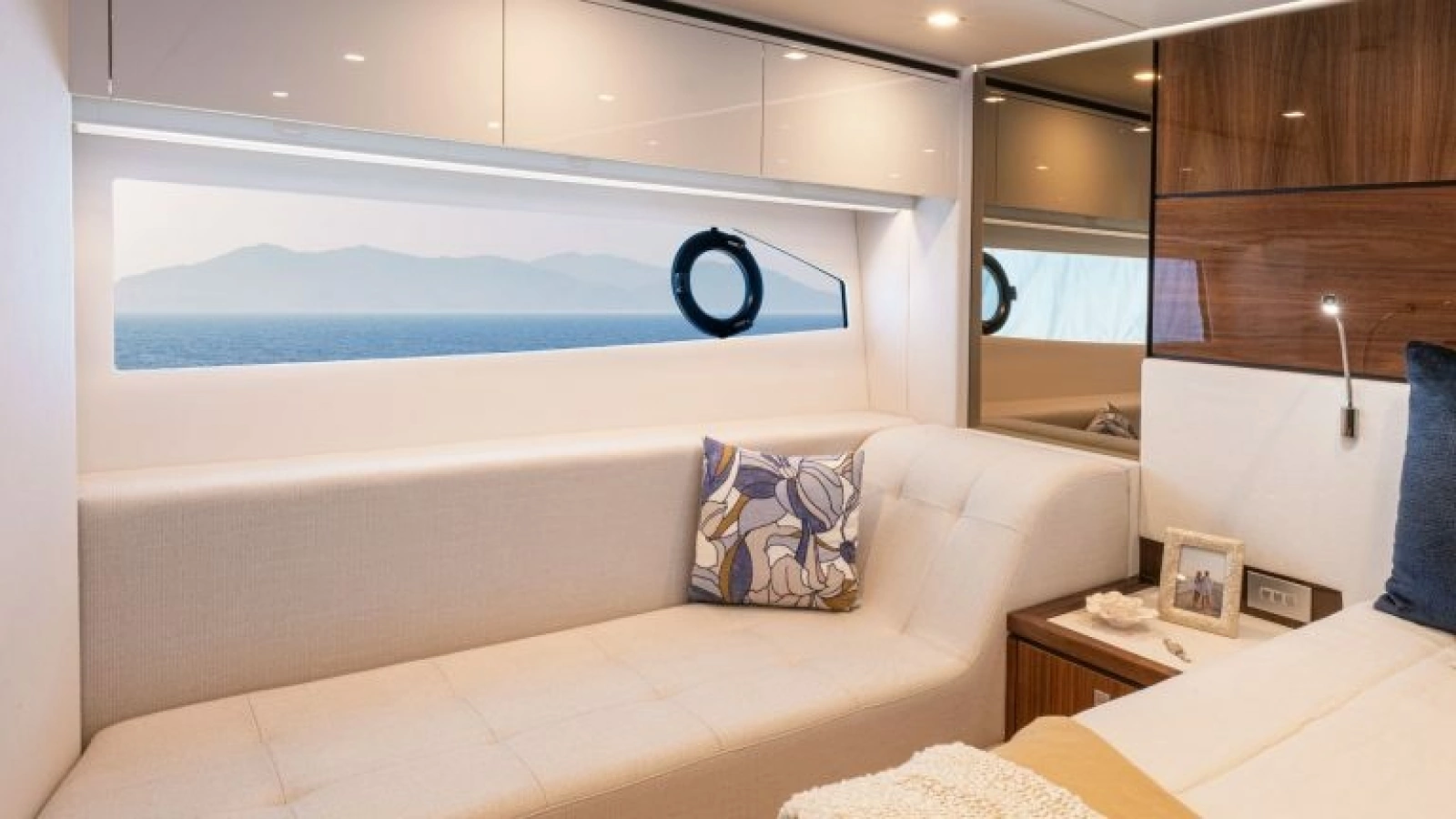 56ft Riviera Yacht For Sale