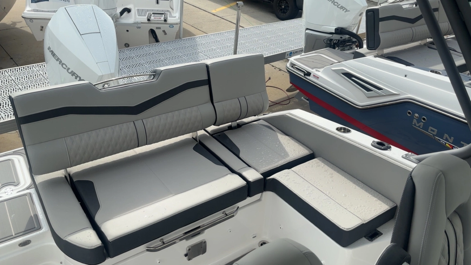 25ft Monterey Yacht For Sale