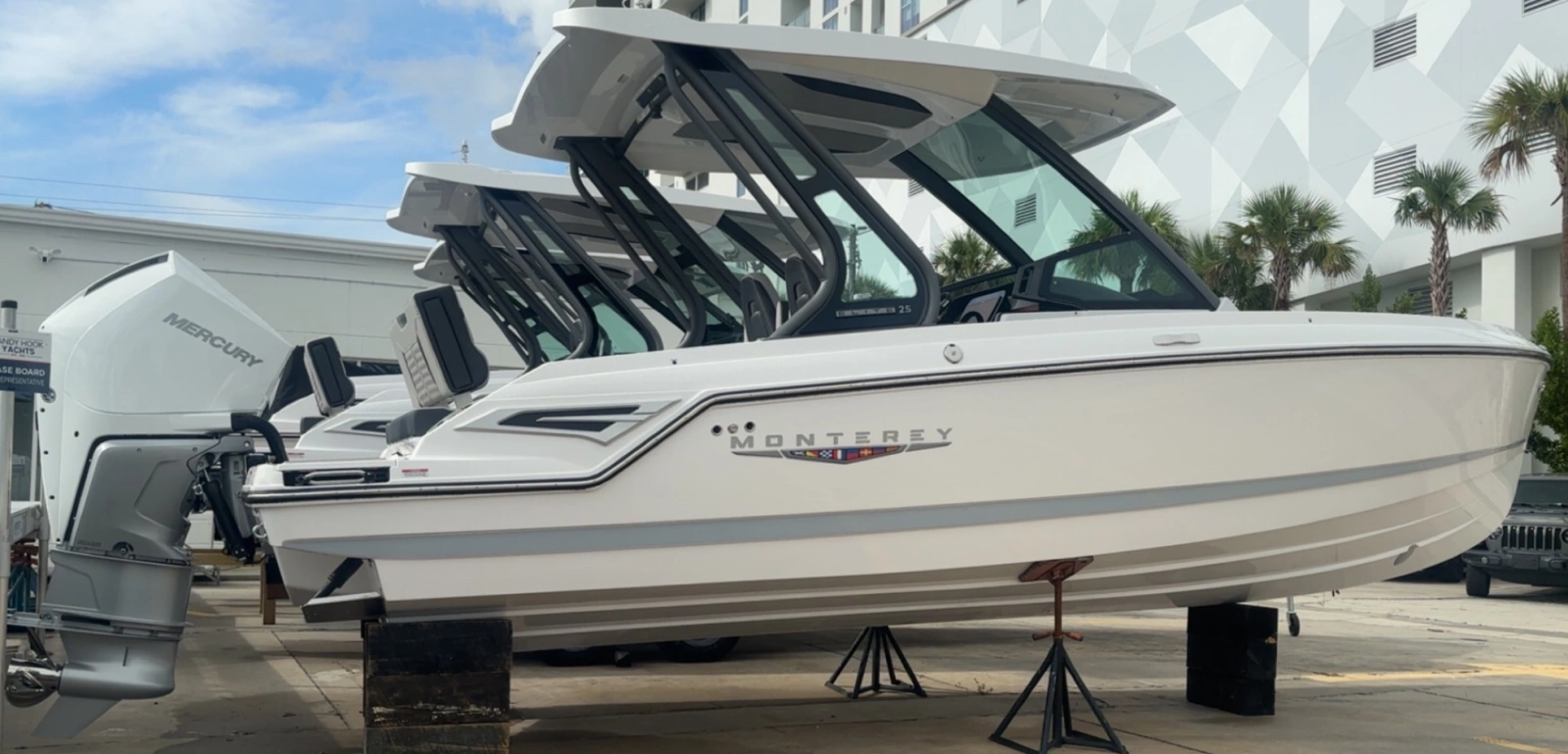 25ft Monterey Yacht For Sale