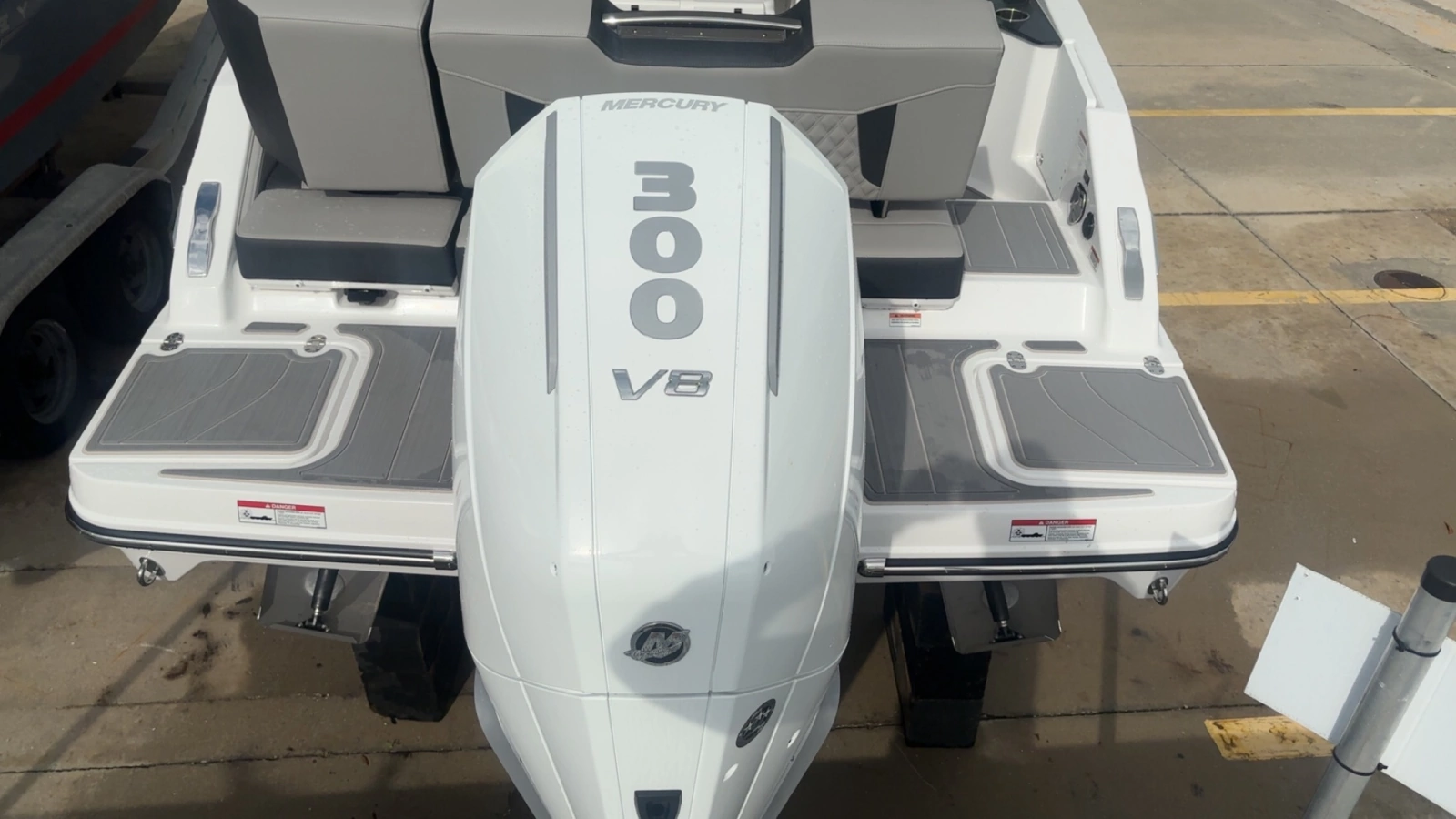 25ft Monterey Yacht For Sale