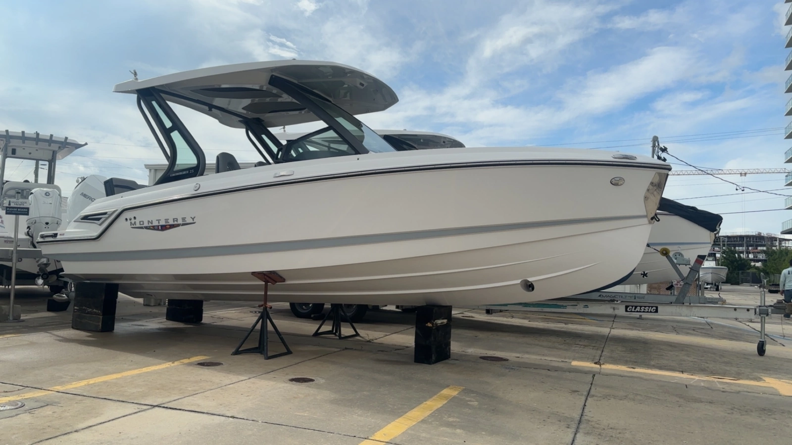 25ft Monterey Yacht For Sale