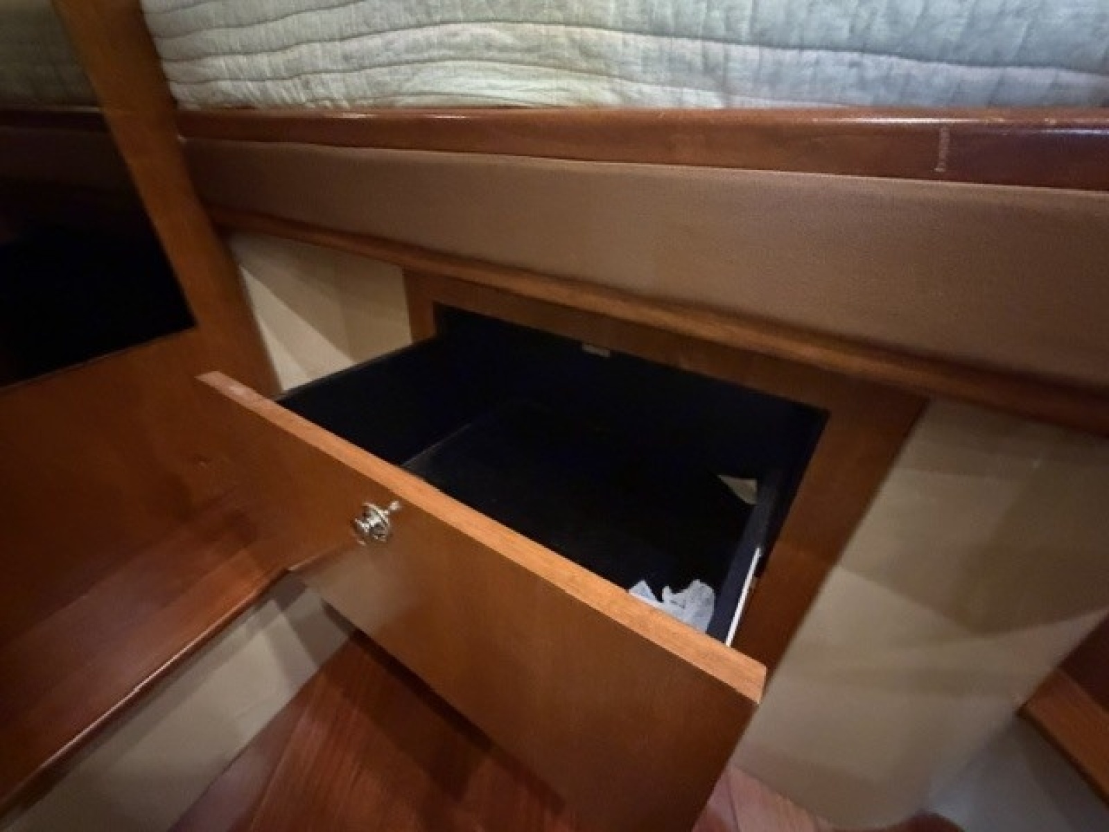 Forward berth drawers