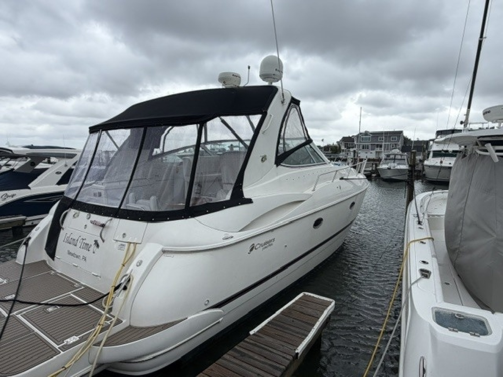 Starboard rear qtr.