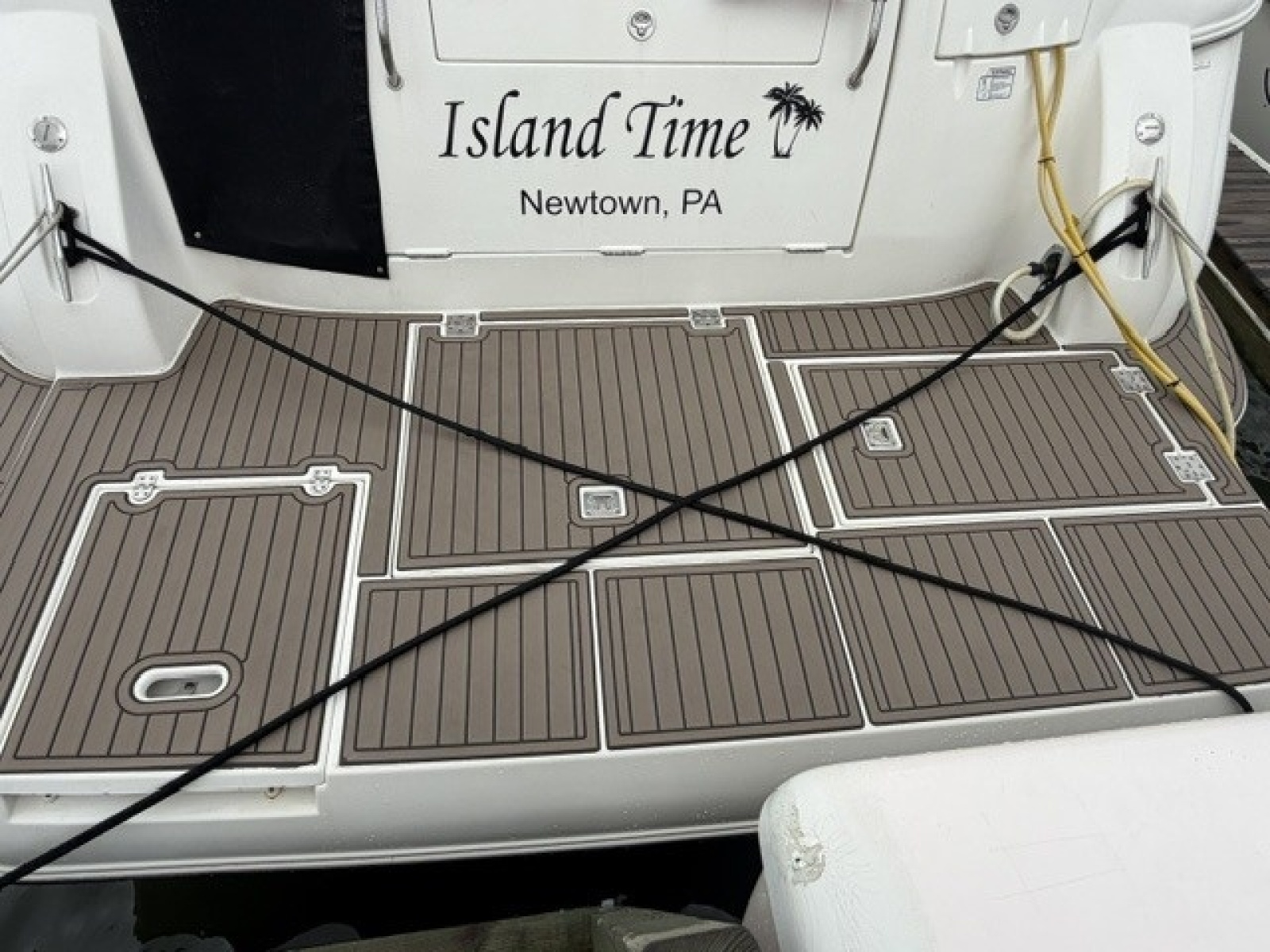 Swim deck
